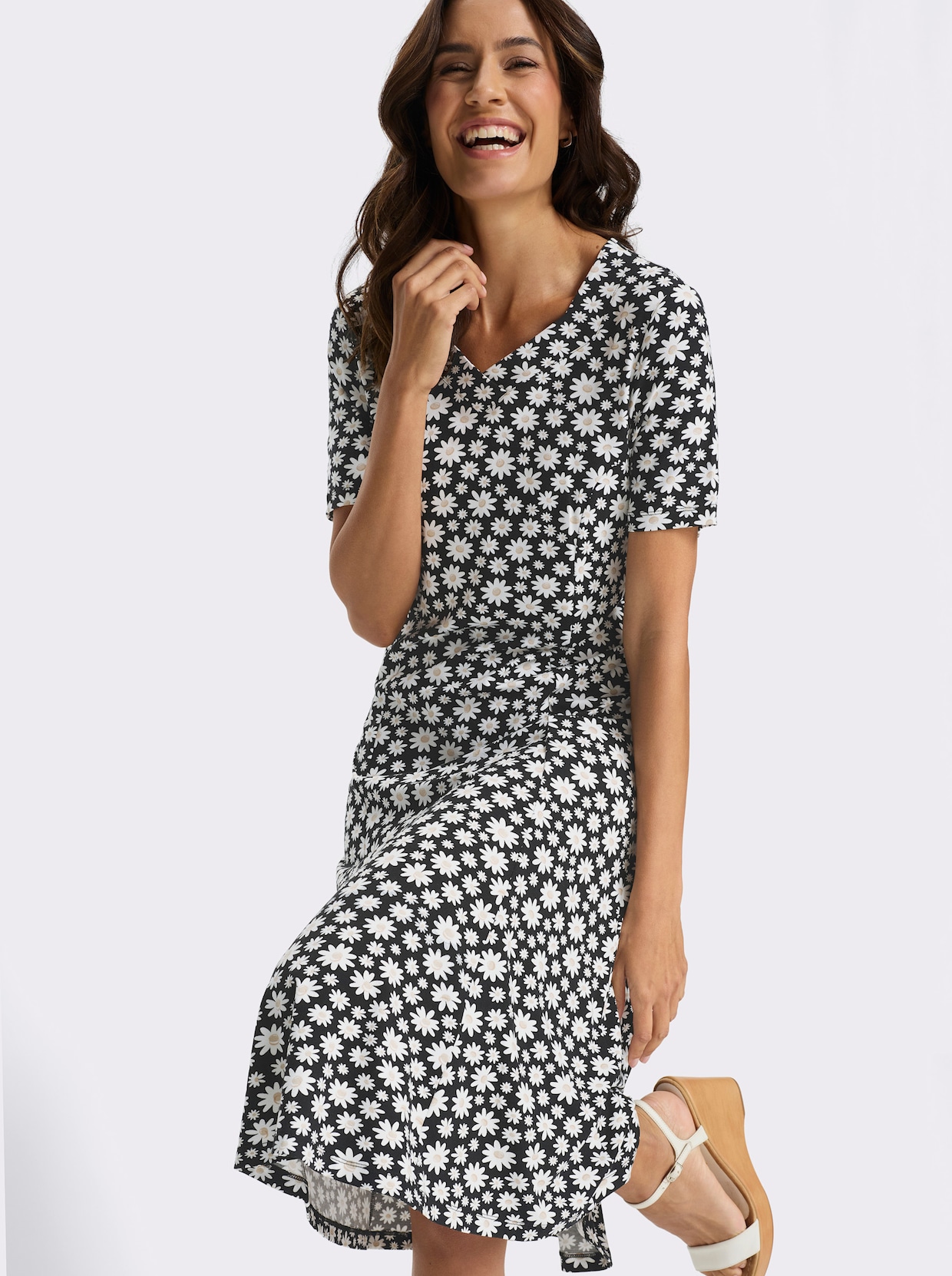Jerseykleid - schwarz-ecru-bedruckt