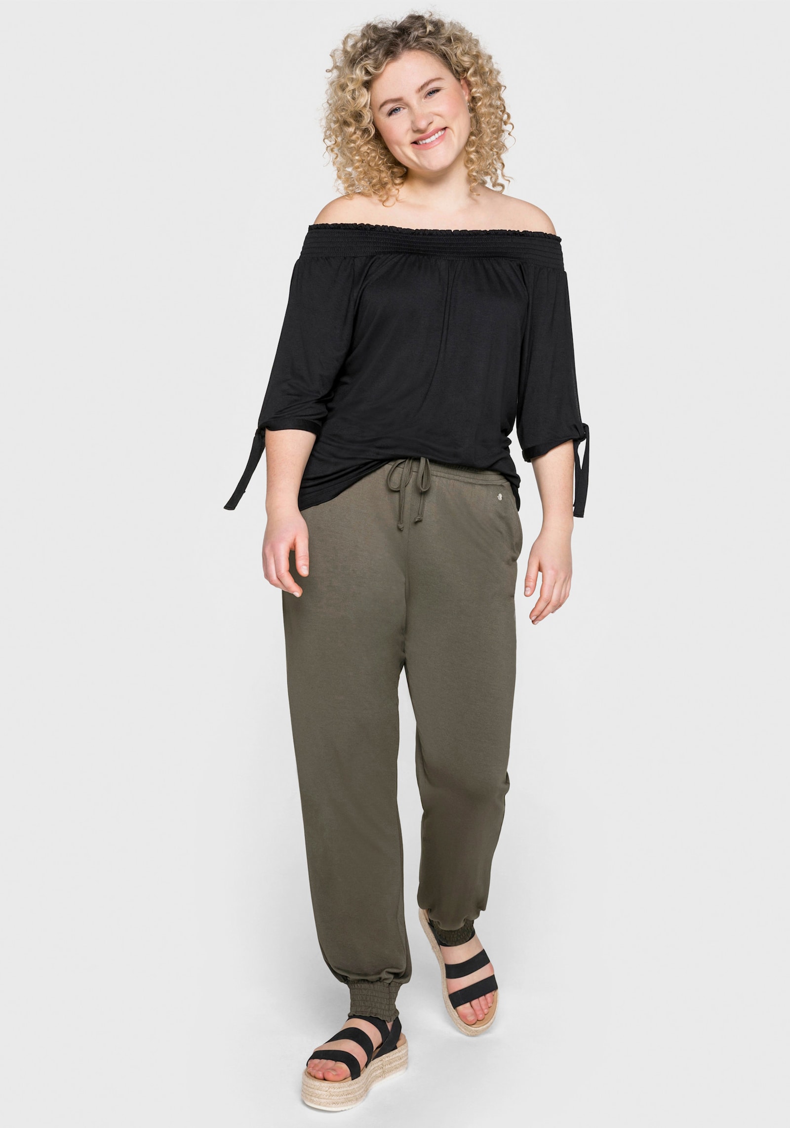 sheego Carmenshirt mit geschlitzten Ärmeln - schwarz