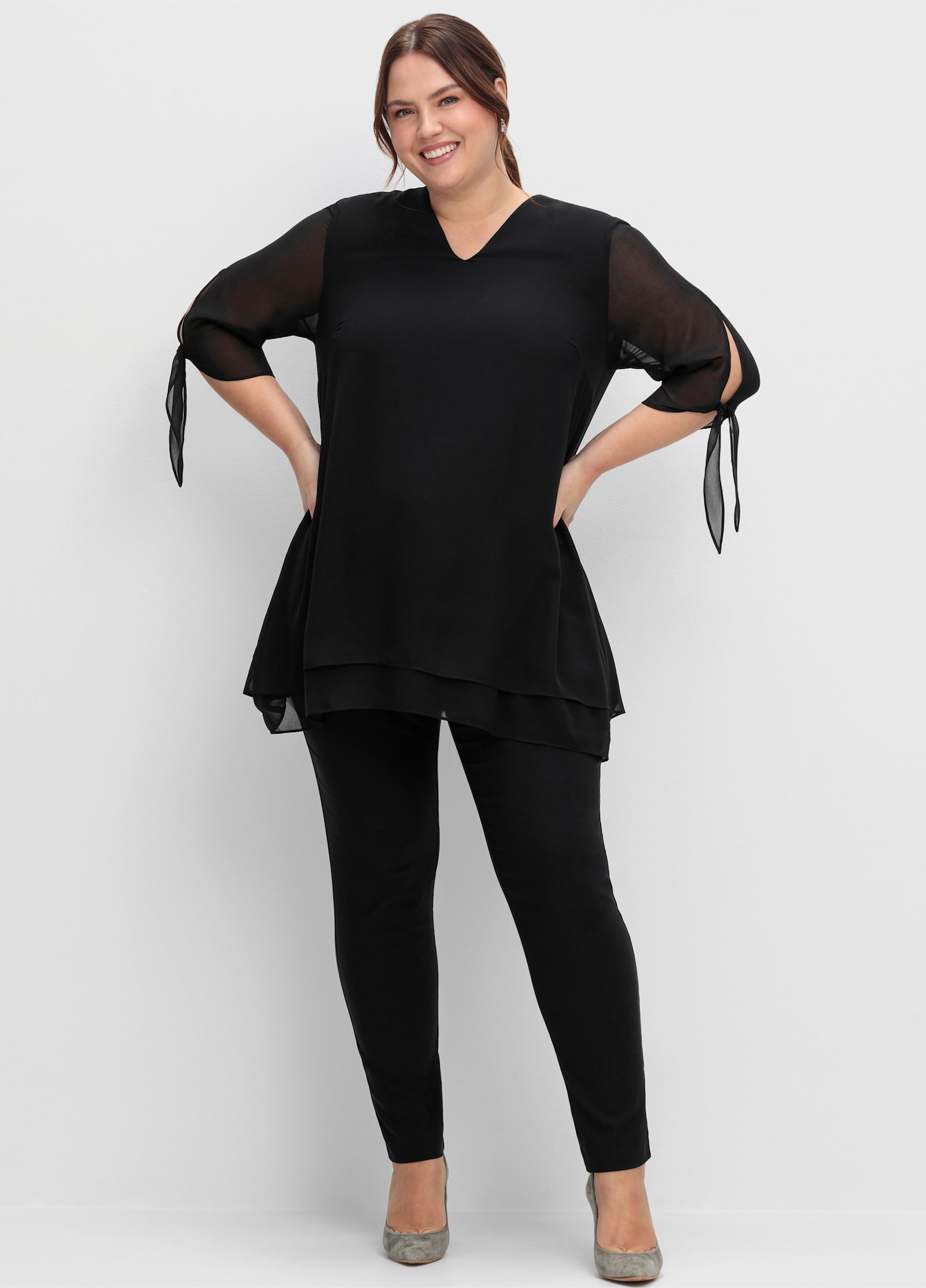 sheego Chiffonbluse in Lagenoptik - schwarz