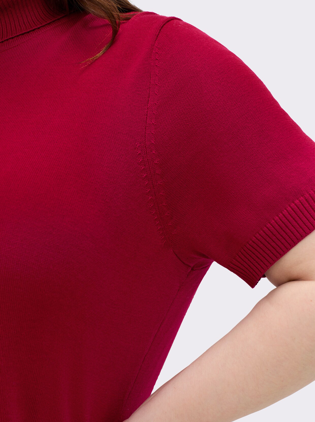 Kurzarmpullover mit Rollkragen - rot