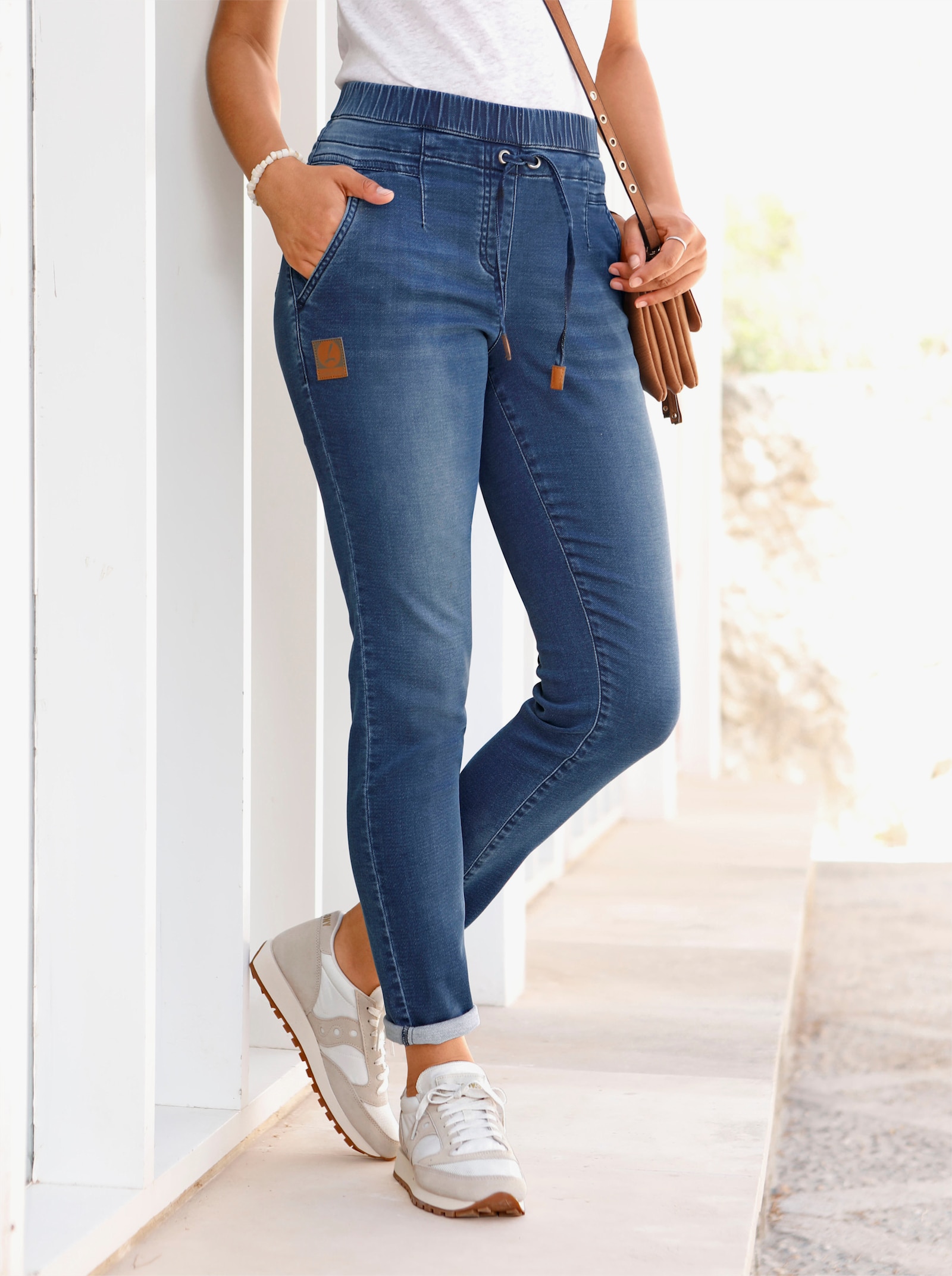 Comfortjeans met tunnelkoord en bindceintuur - blue-stonewashed