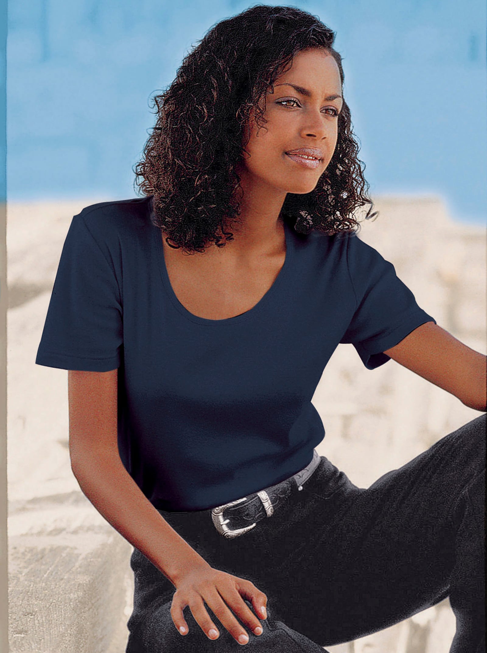 Rundhalsshirt in geradem Schnitt - marine