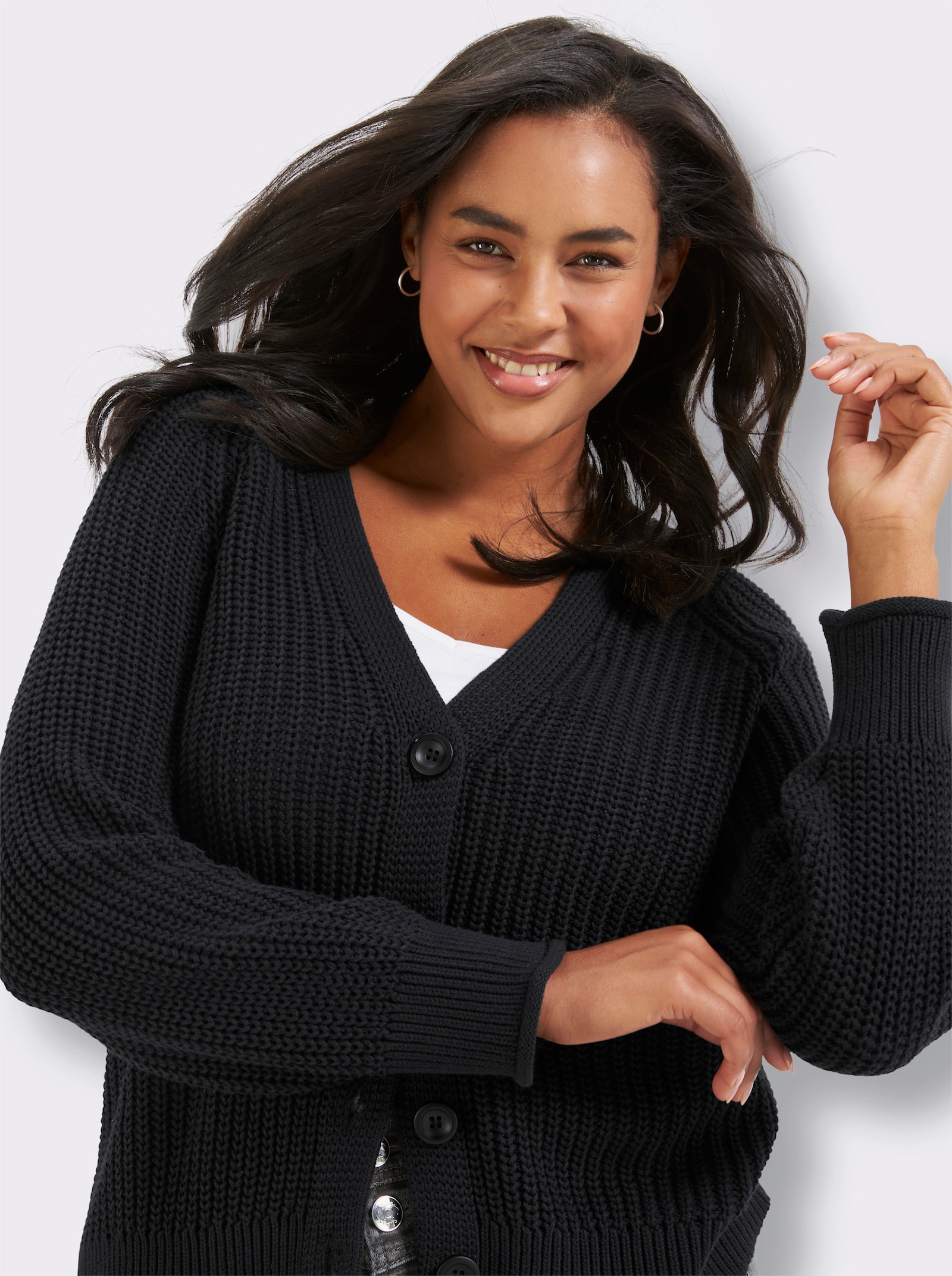 Strickjacke in Grobstrick-Muster - schwarz