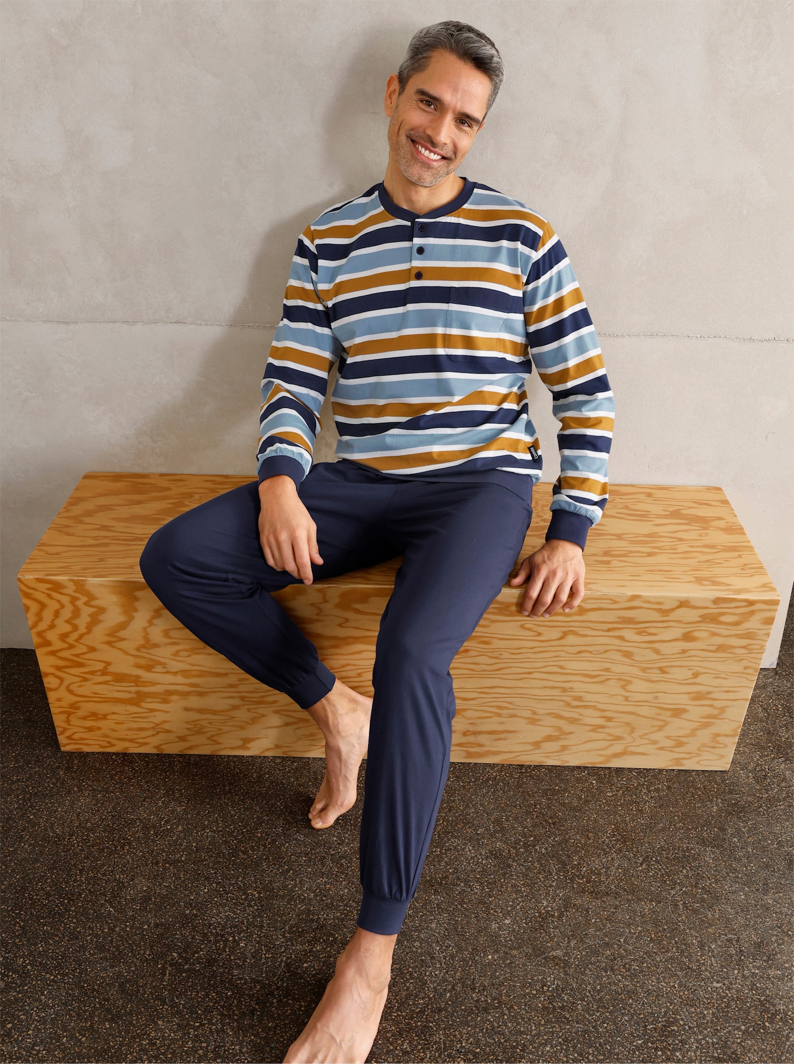 Comte Schlafanzug - marine-ocker-gestreift