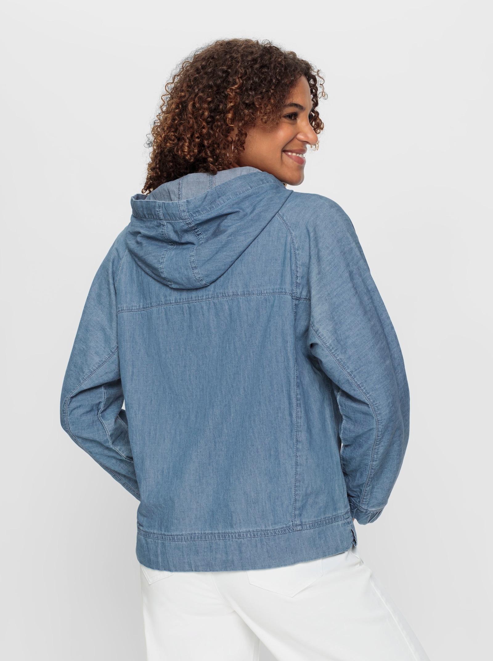 Blusenjacke mit Seitenschlitzen - blue-bleached