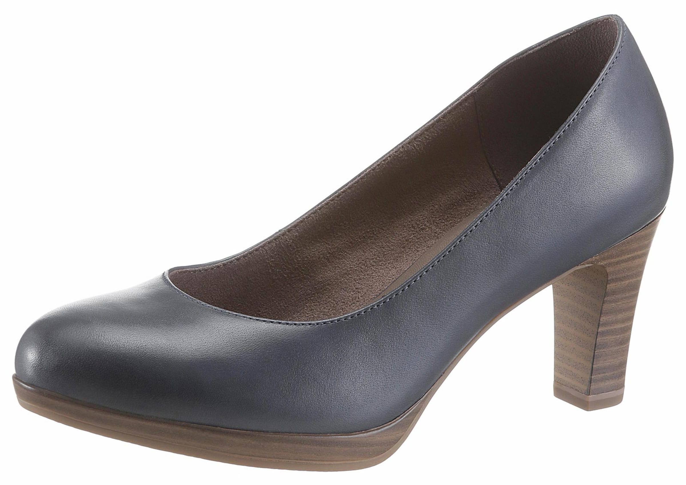 Tamaris pumps in navy | heine