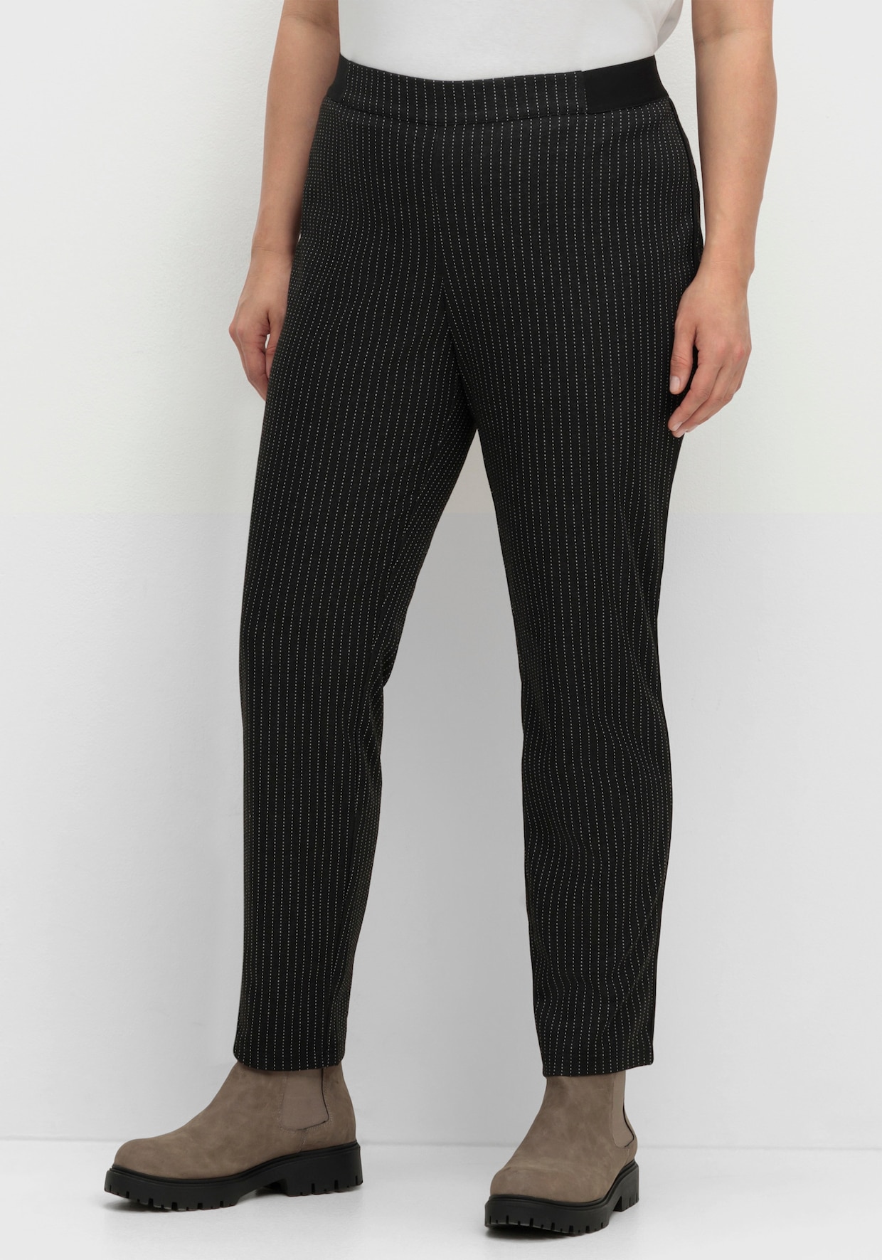 Wirkhose mit seitlicher Kontrastpaspel - schwarz-gestreift