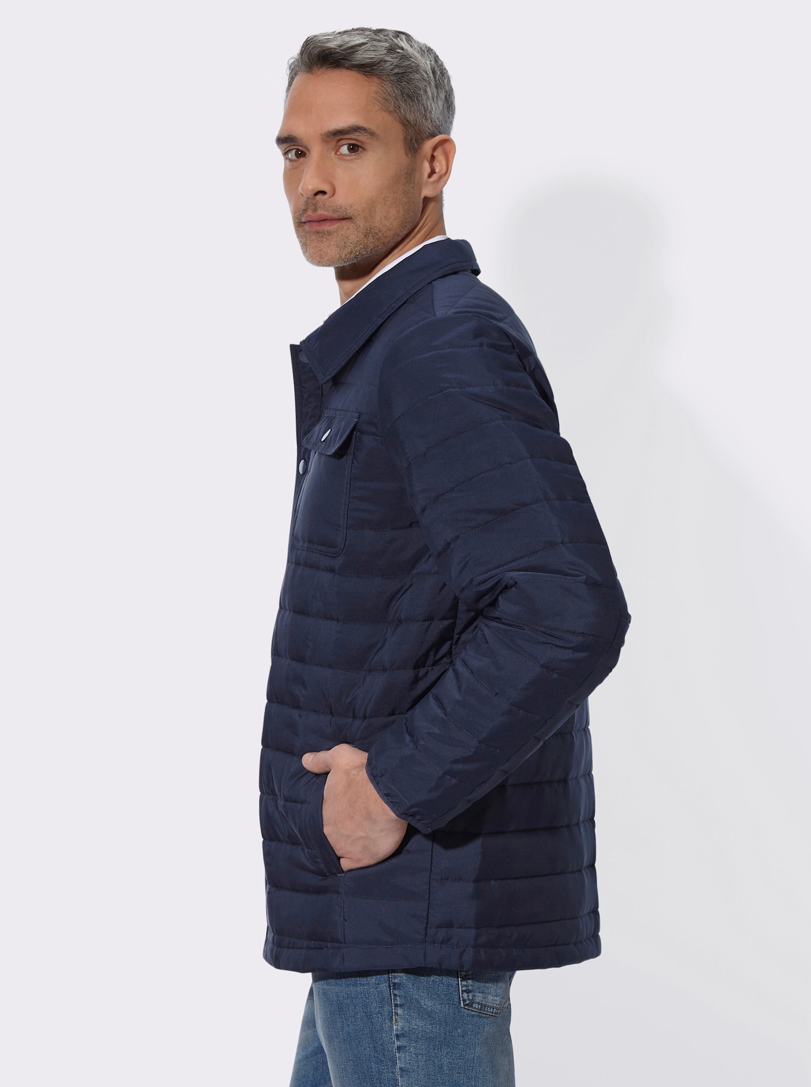 Steppjacke mit Druckknopfleiste - marine