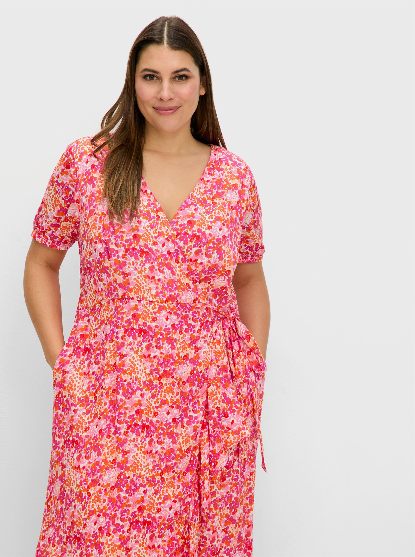 sheego Maxikleid in Wickeloptik - pink gemustert