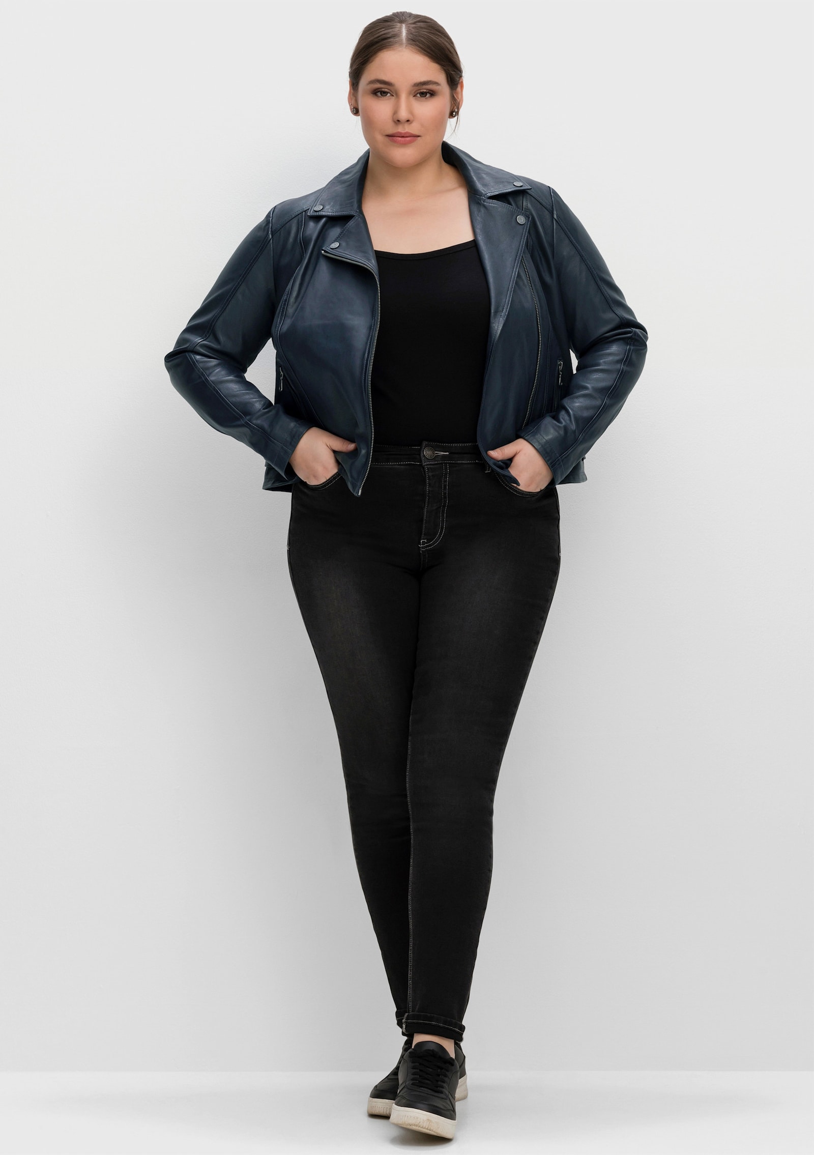 sheego Bikerjacke aus weichem Lammnappa-Leder - nachtblau