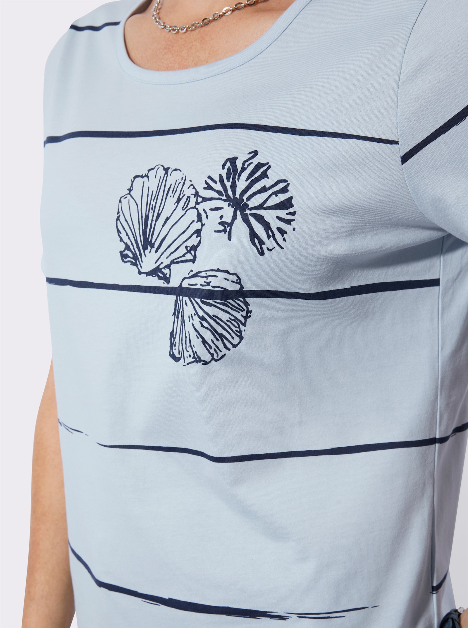 Kurzarmshirt - hellblau-marine-bedruckt