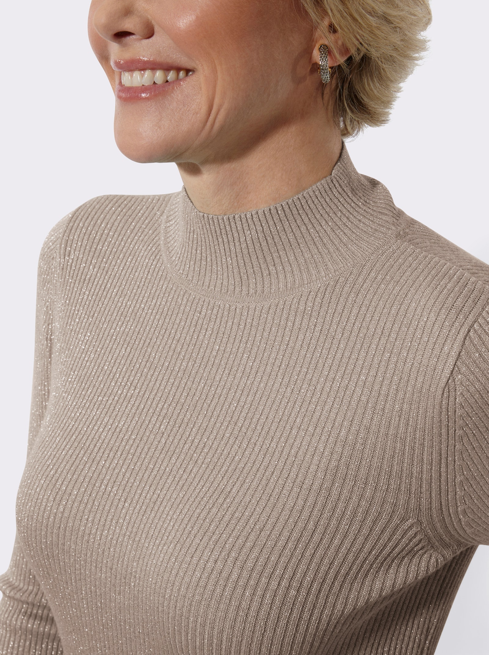 Stehkragenpullover mit Glanzgarn - sesam-meliert