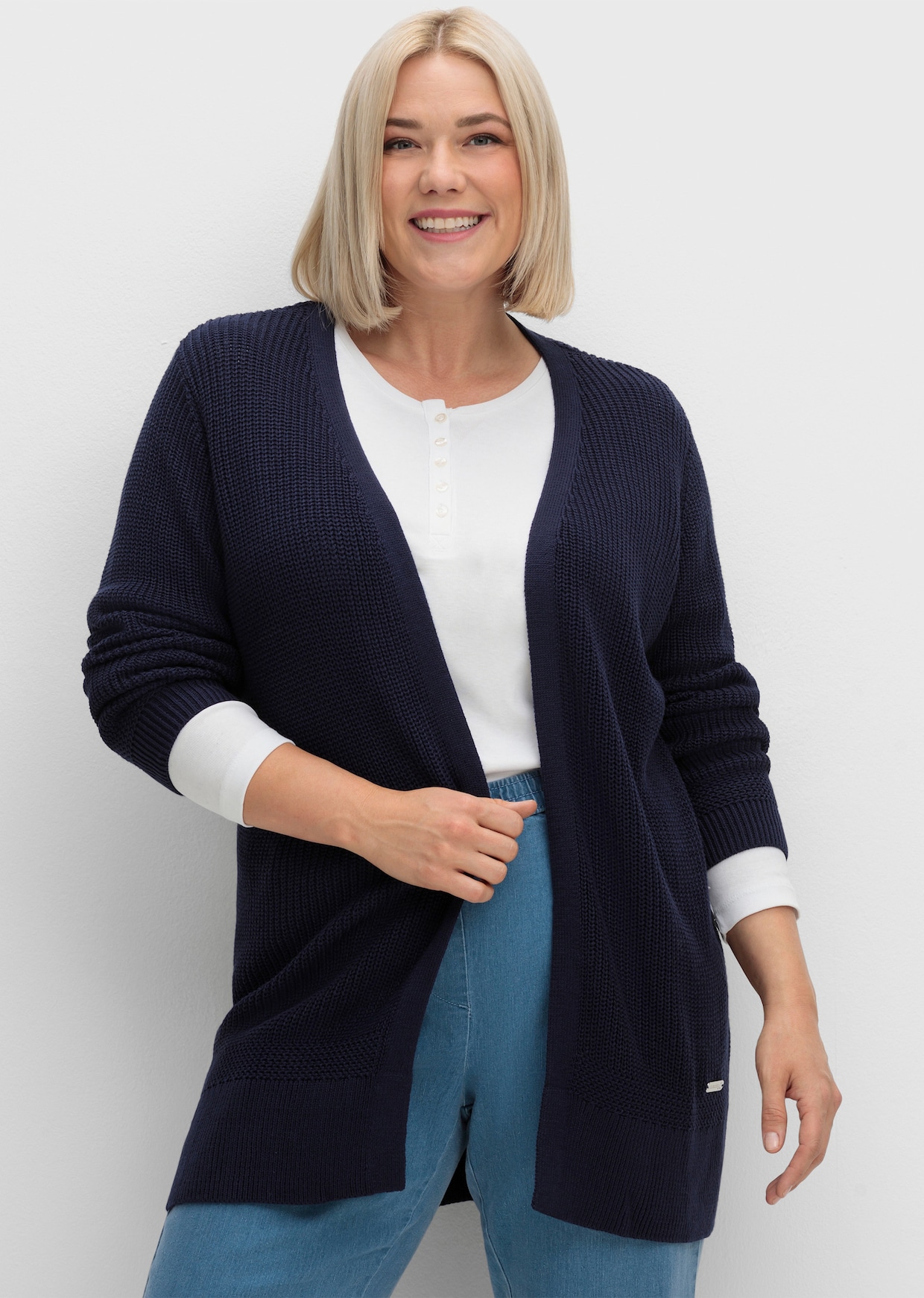 Longstrickjacke in passformgerechter Verarbeitung - marine