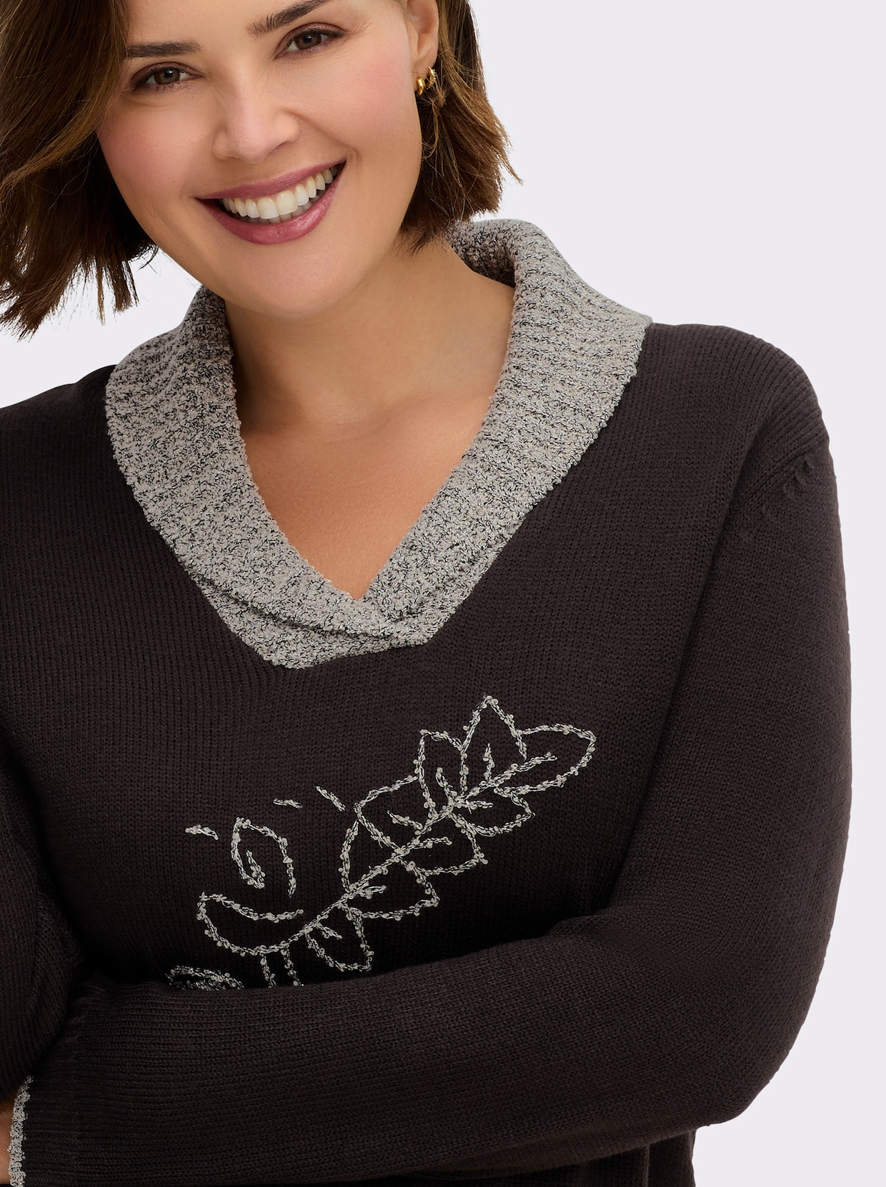 Strickpullover mit Blumen-Stickerei - anthrazit