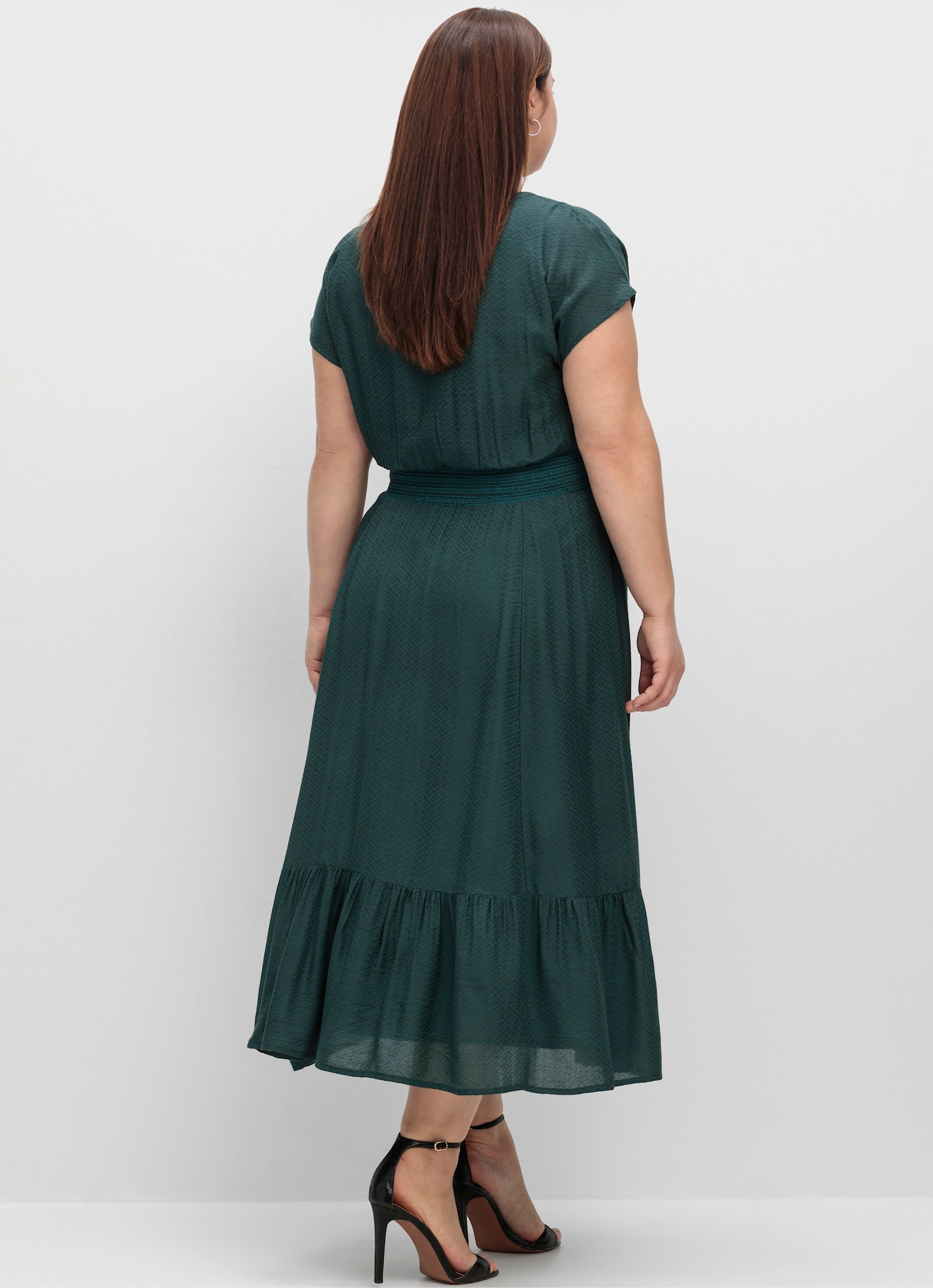 sheego Maxikleid mit Smokbund und Volant am Saum - tiefgrün