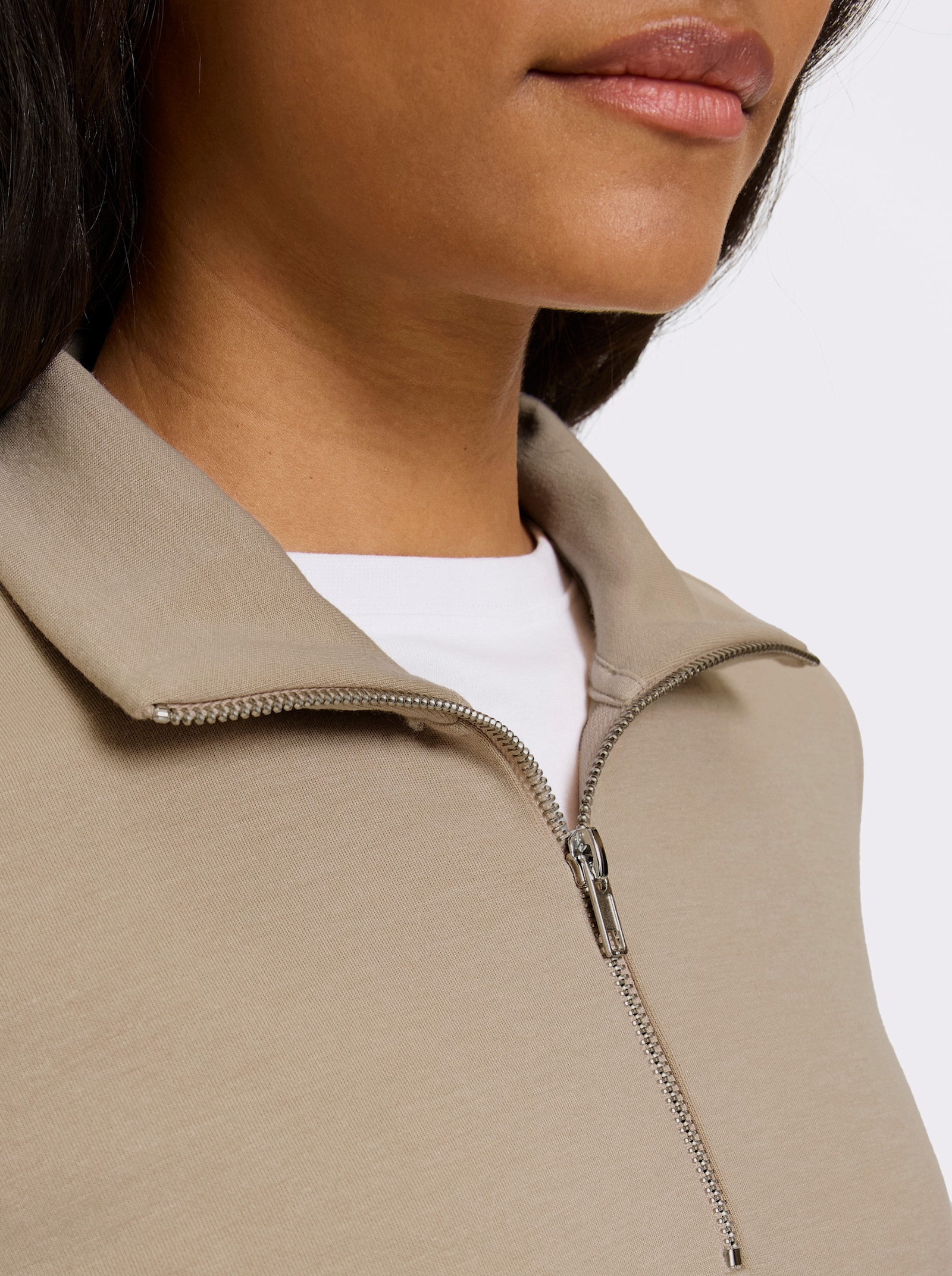 heine Shirt mit Reißverschluss - beige