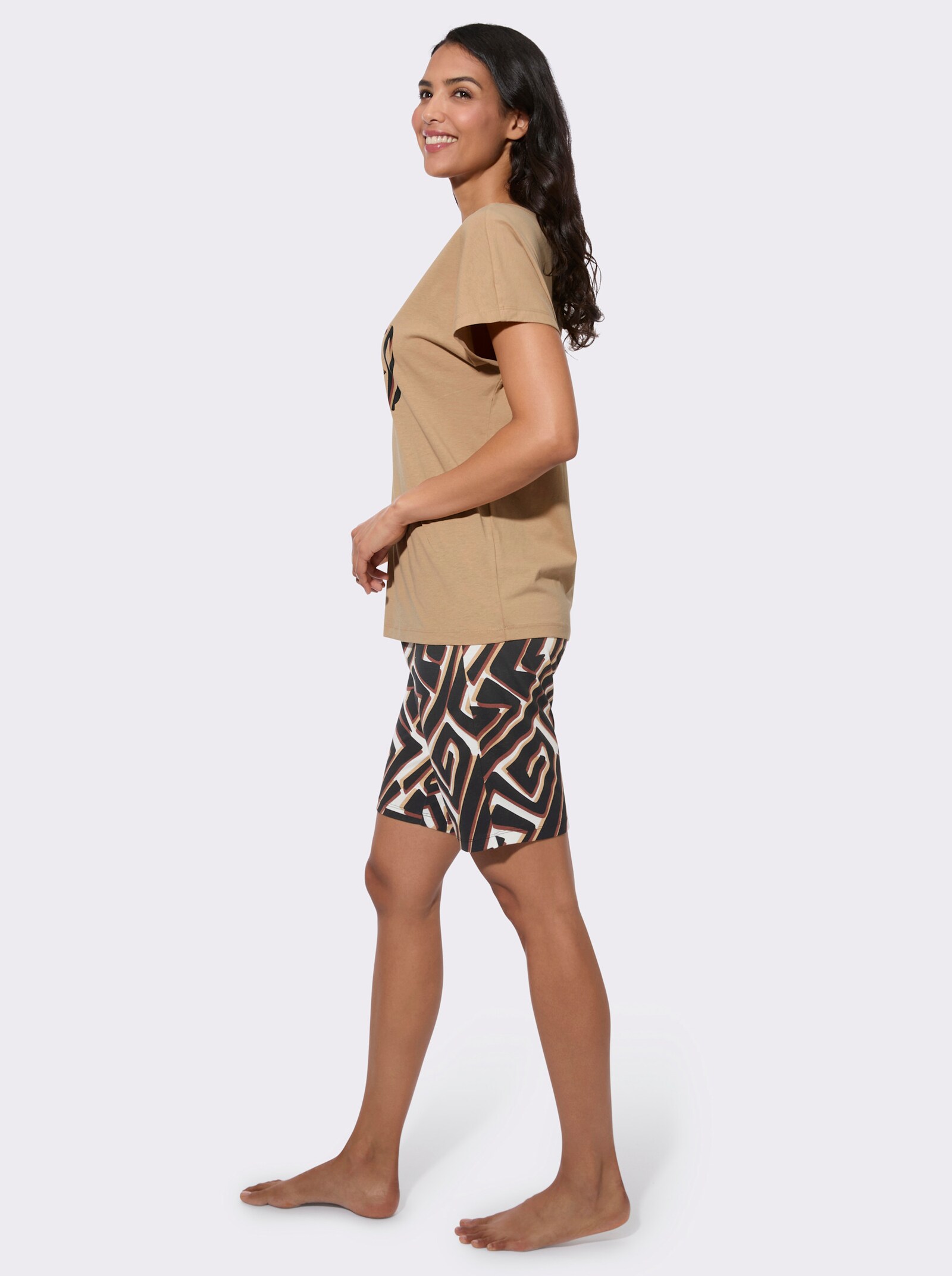 Shorty in Single-Jersey-Qualität - camel-schwarz-bedruckt