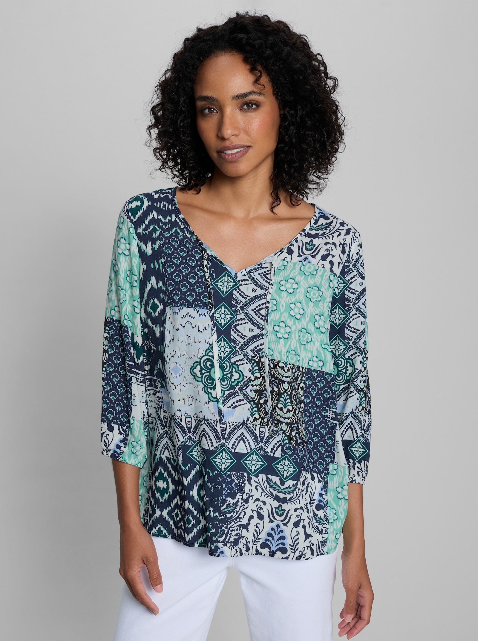 heine Druckbluse mit Patch-Dessin - marine-hellblau-bedruckt