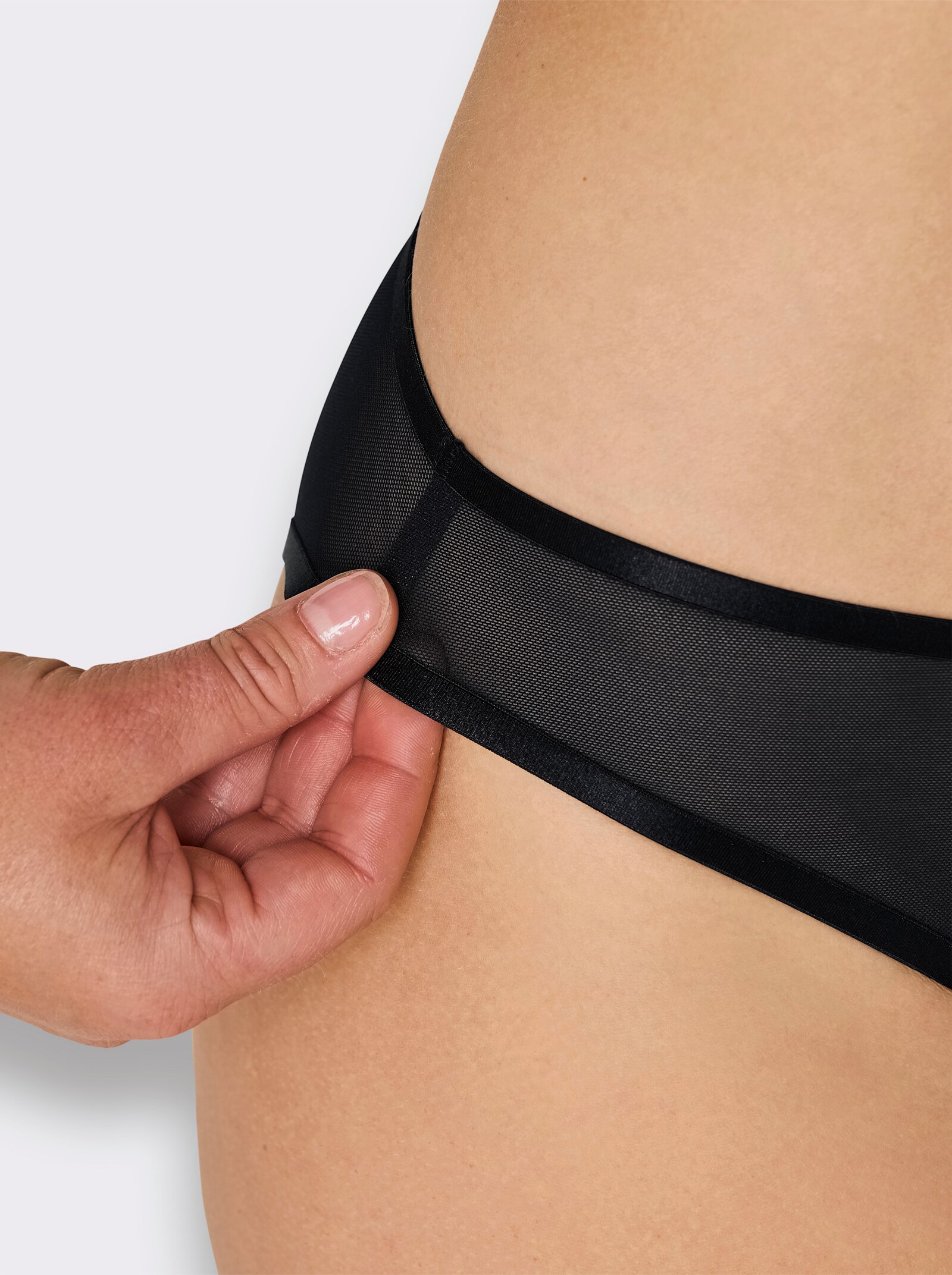 Minislip mit flachen Nähten - schwarz