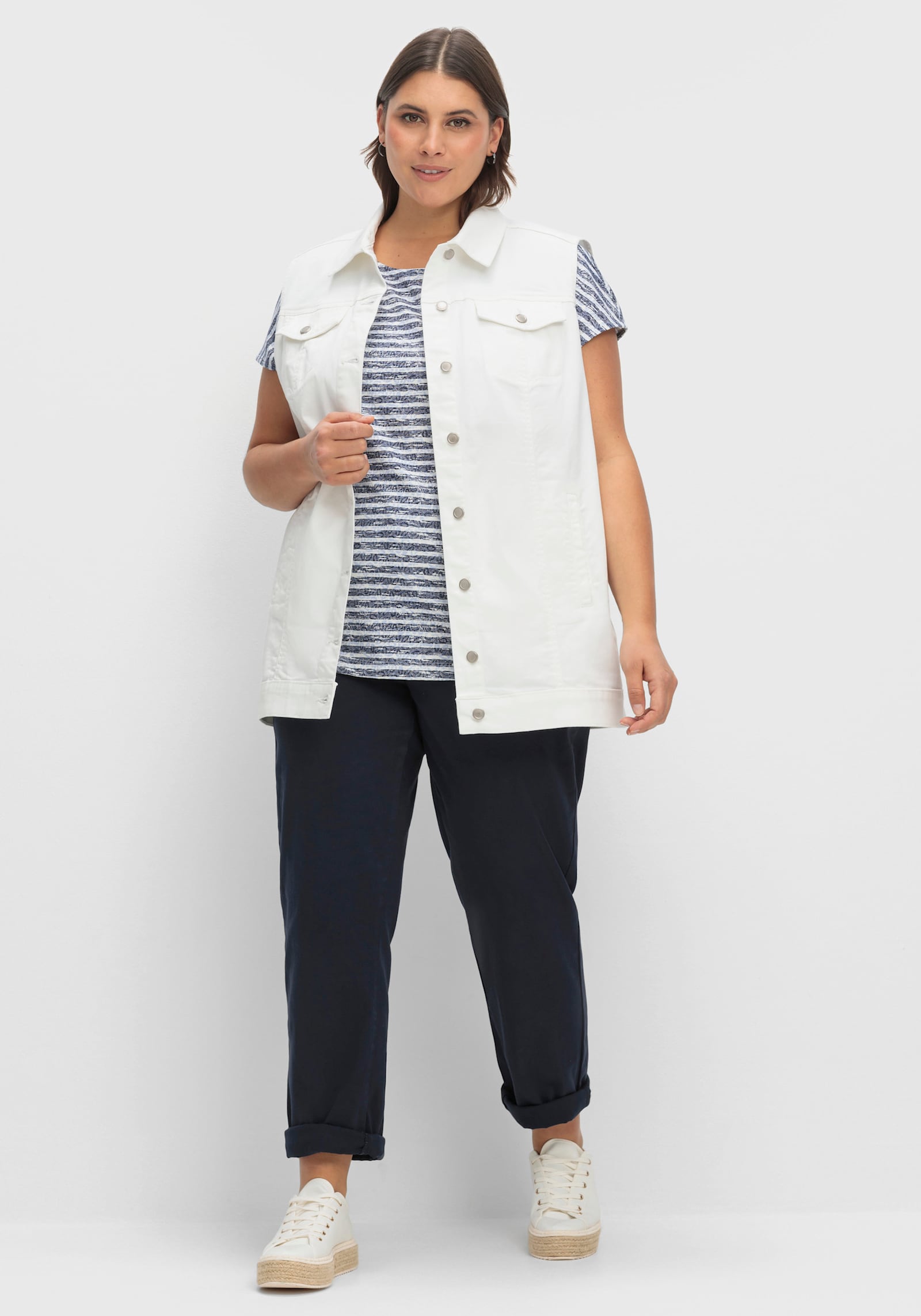 Rundhalsshirt mit weicher Baumwolle - marine-ecru-geringelt