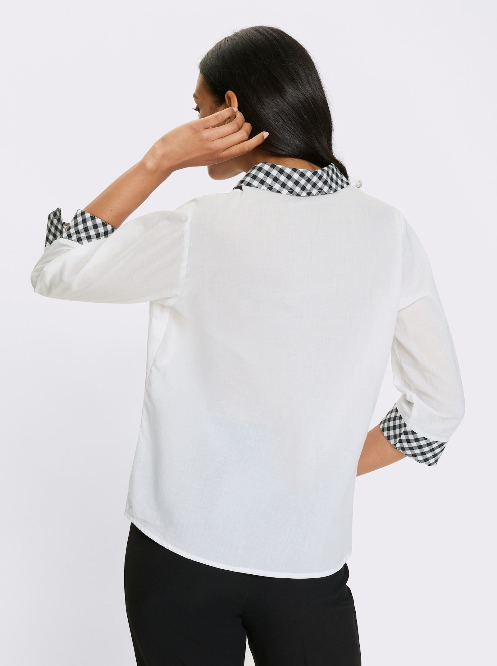 Klasická blúzka, otv.košeľový golier - bielo-čierna