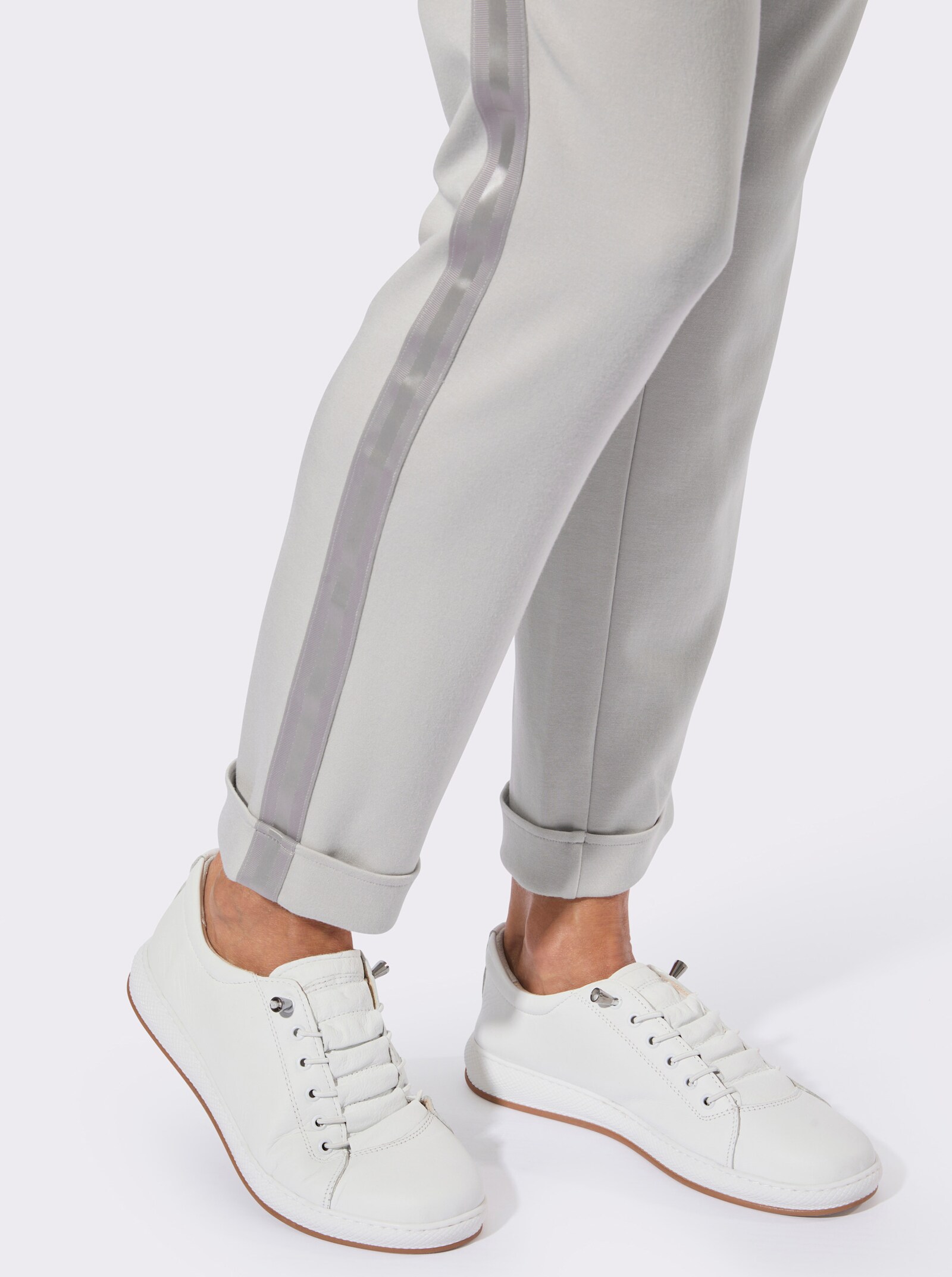 Jogg Pants mit Ripsband-Verzierung - steingrau