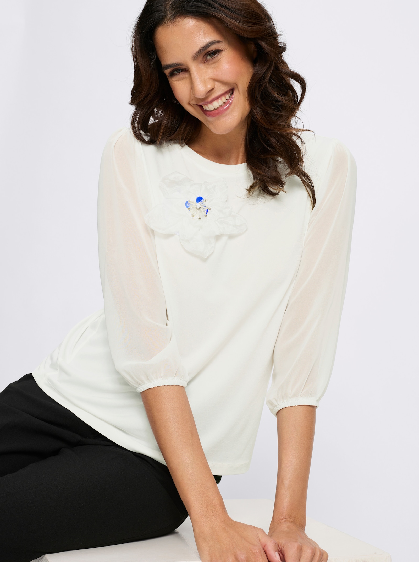 3/4-Arm-Shirt mit aufgesetzter Deko-Blüte - ecru