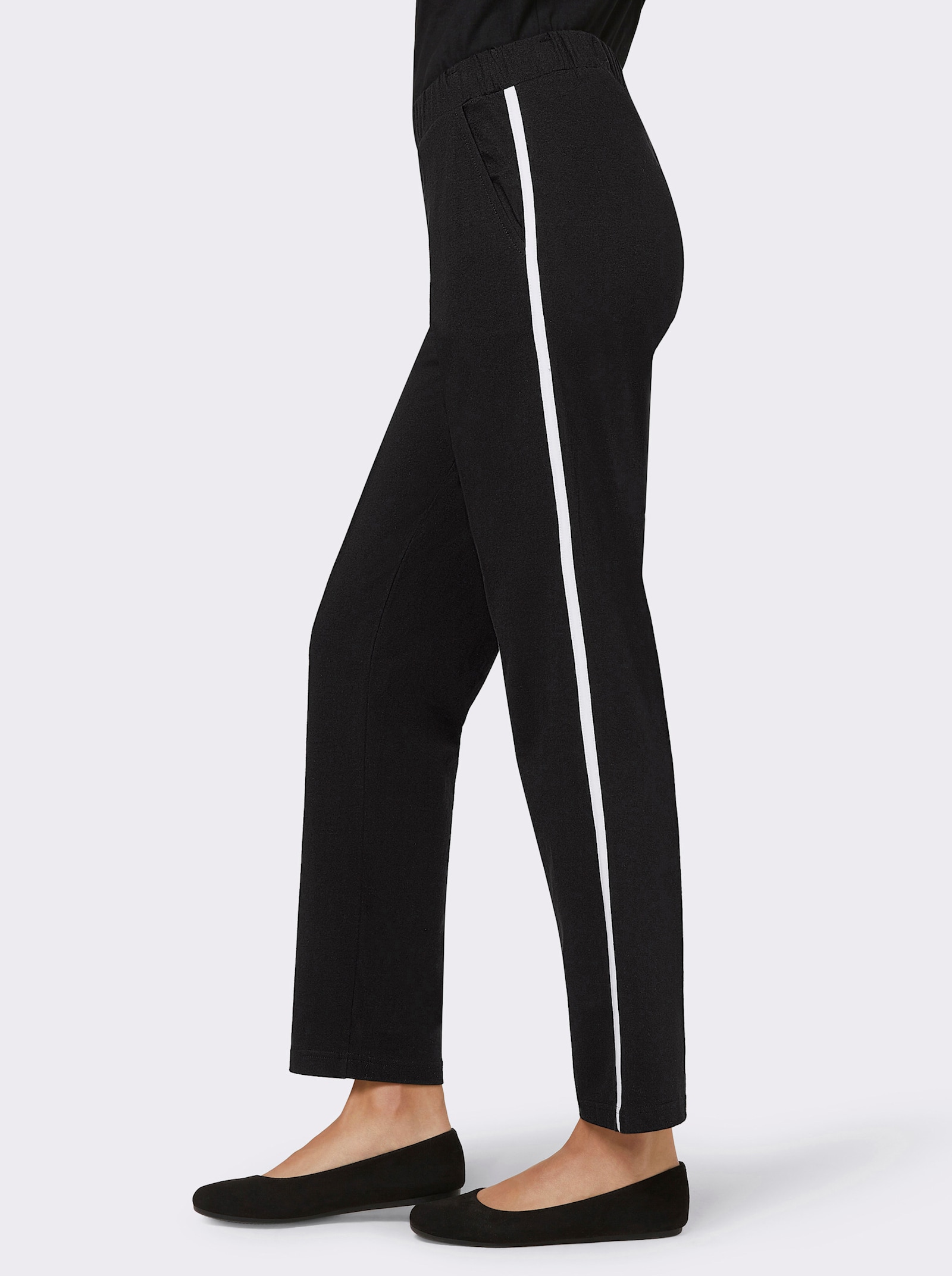 Freizeithose mit Kontraststreifen seitlich - schwarz