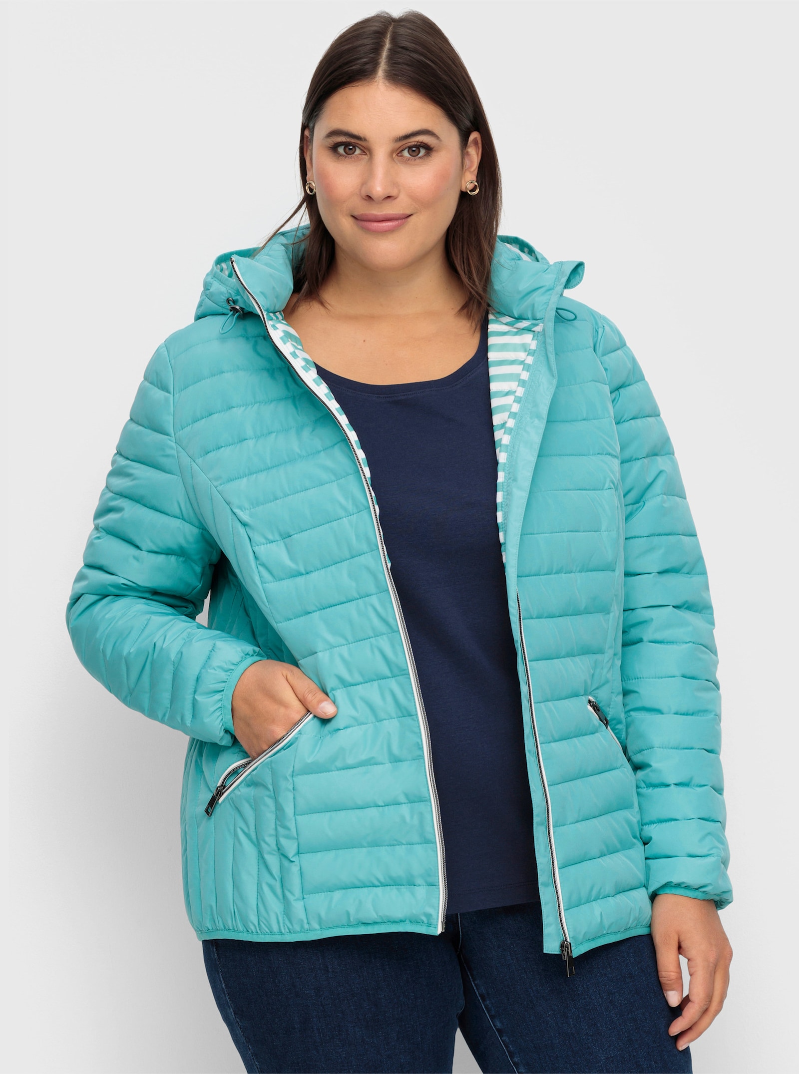 sheego Steppjacke mit gestreiftem Innenfutter - aqua