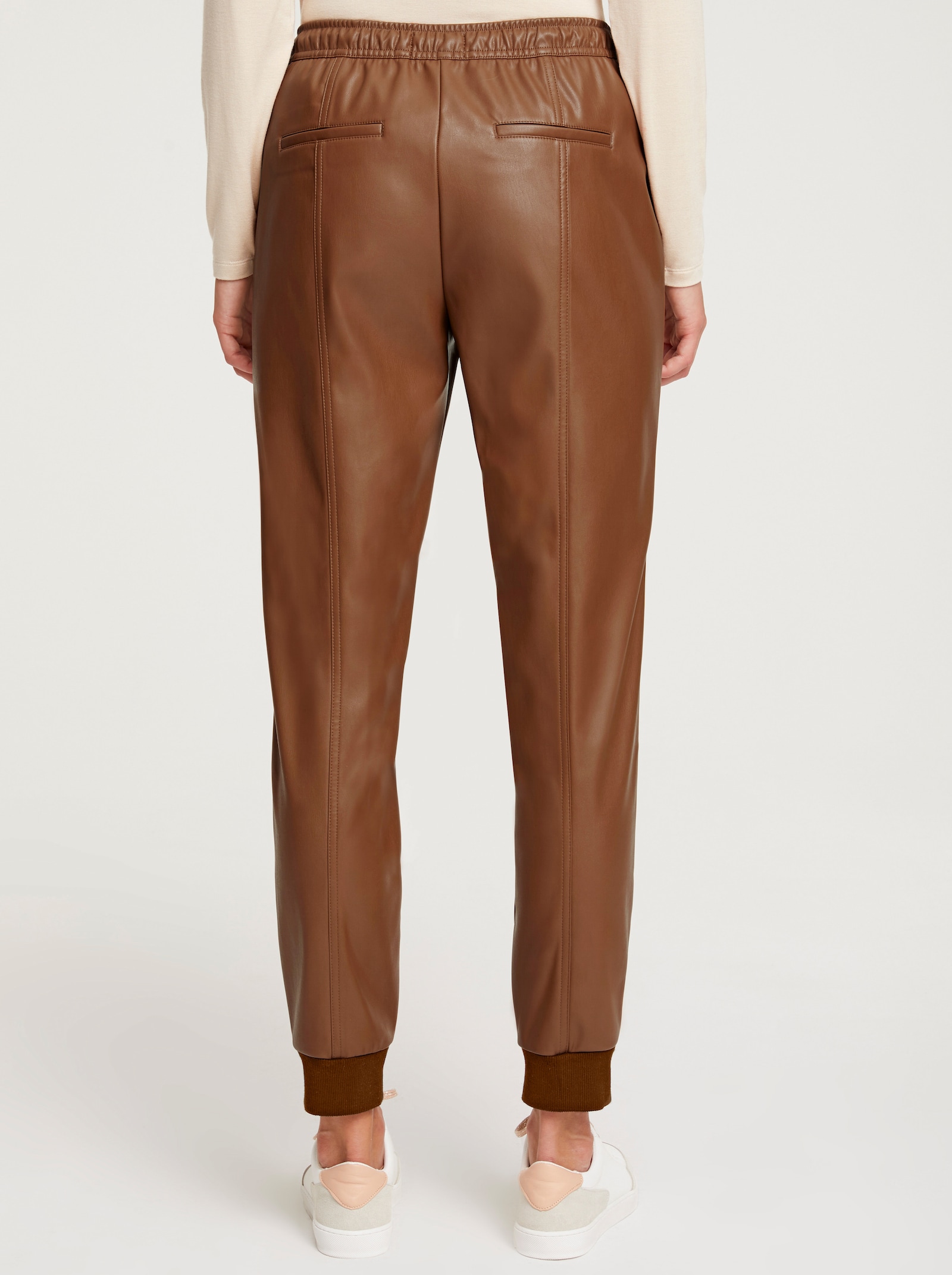 heine Lederimitathose in Karotten-Form - braun