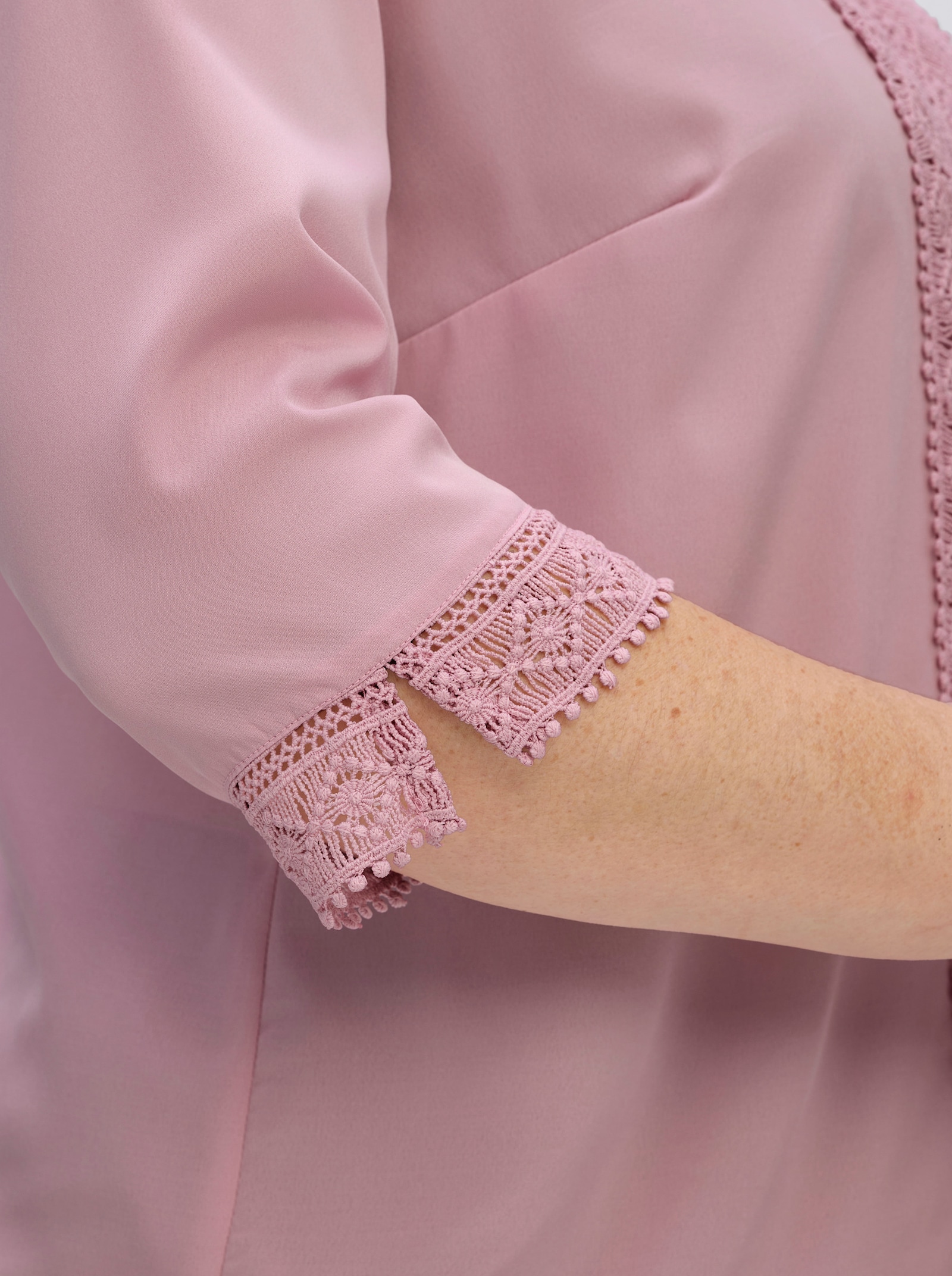 Schlupfbluse mit Spitze - rosé
