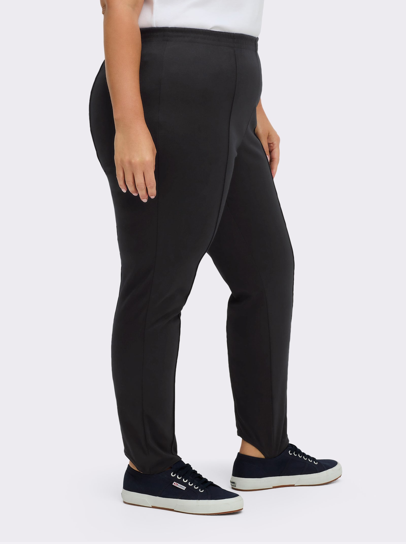 Bügelfaltenhose mit Steg - schwarz