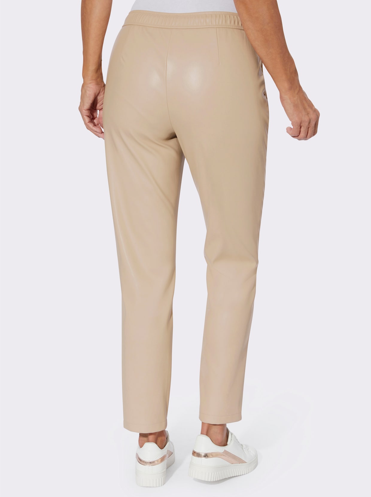 Broek van imitatieleer - beige