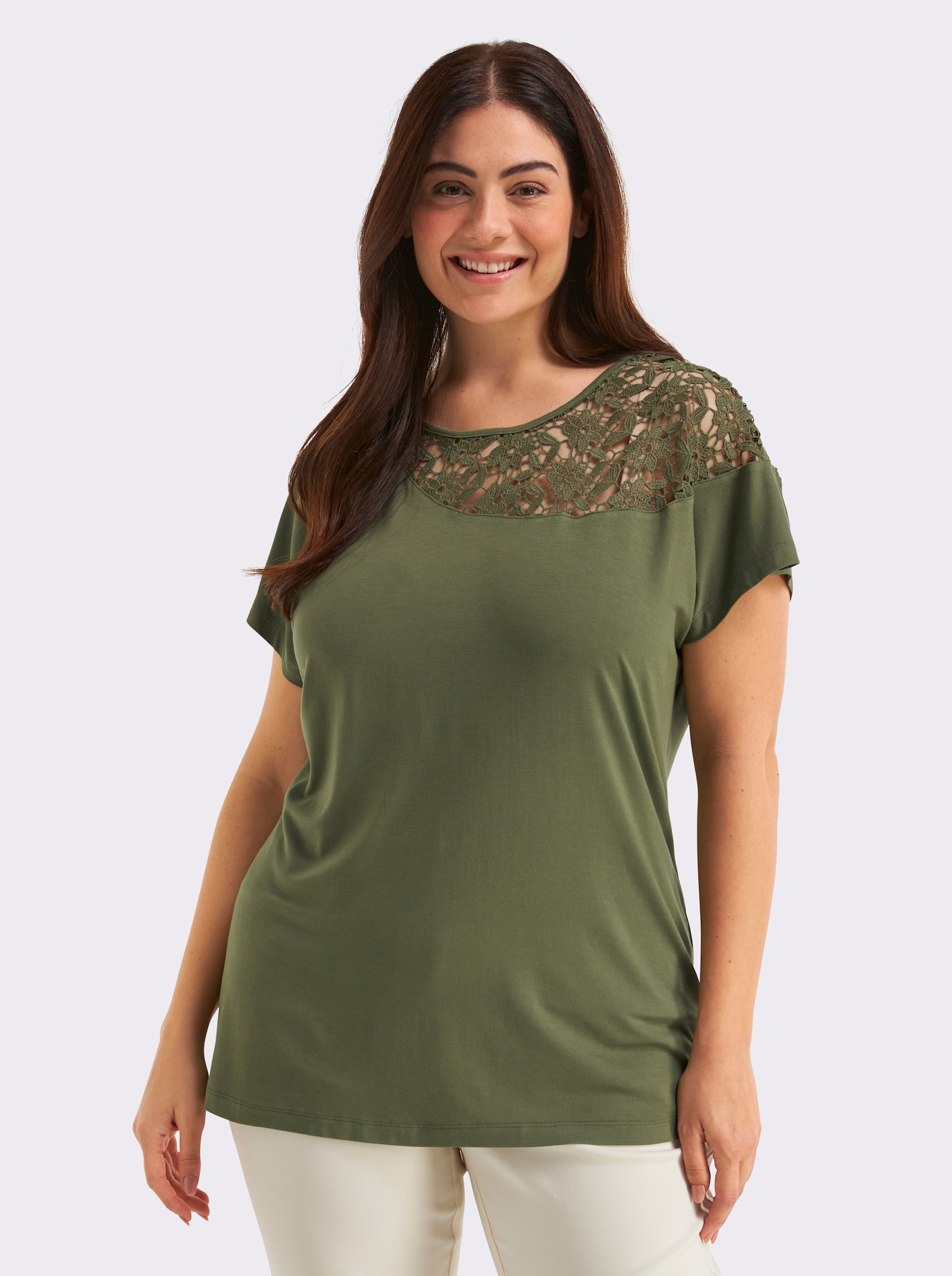 sheego Kurzarmshirt mit floraler Spitze - oliv
