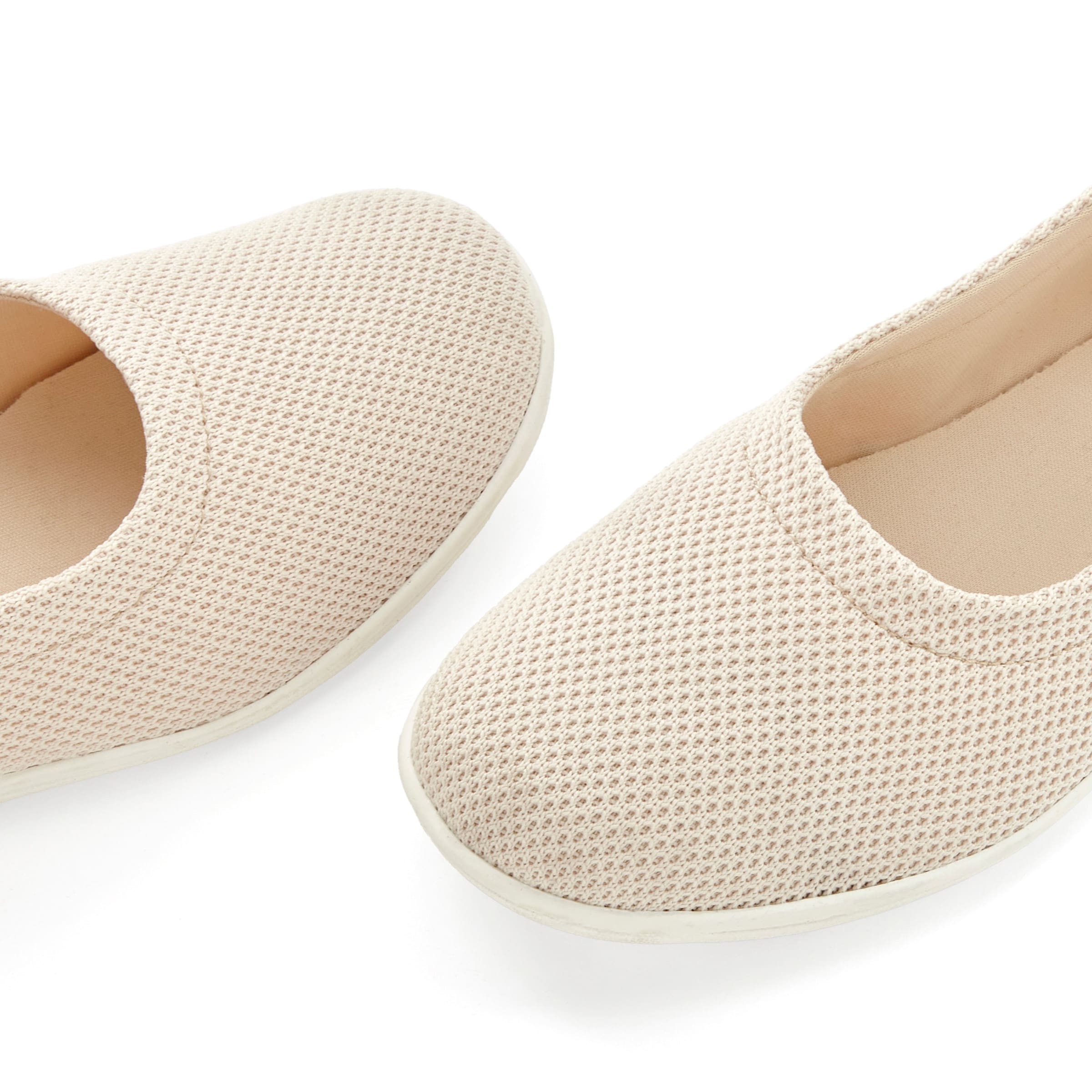 Thumbnail - Slipper