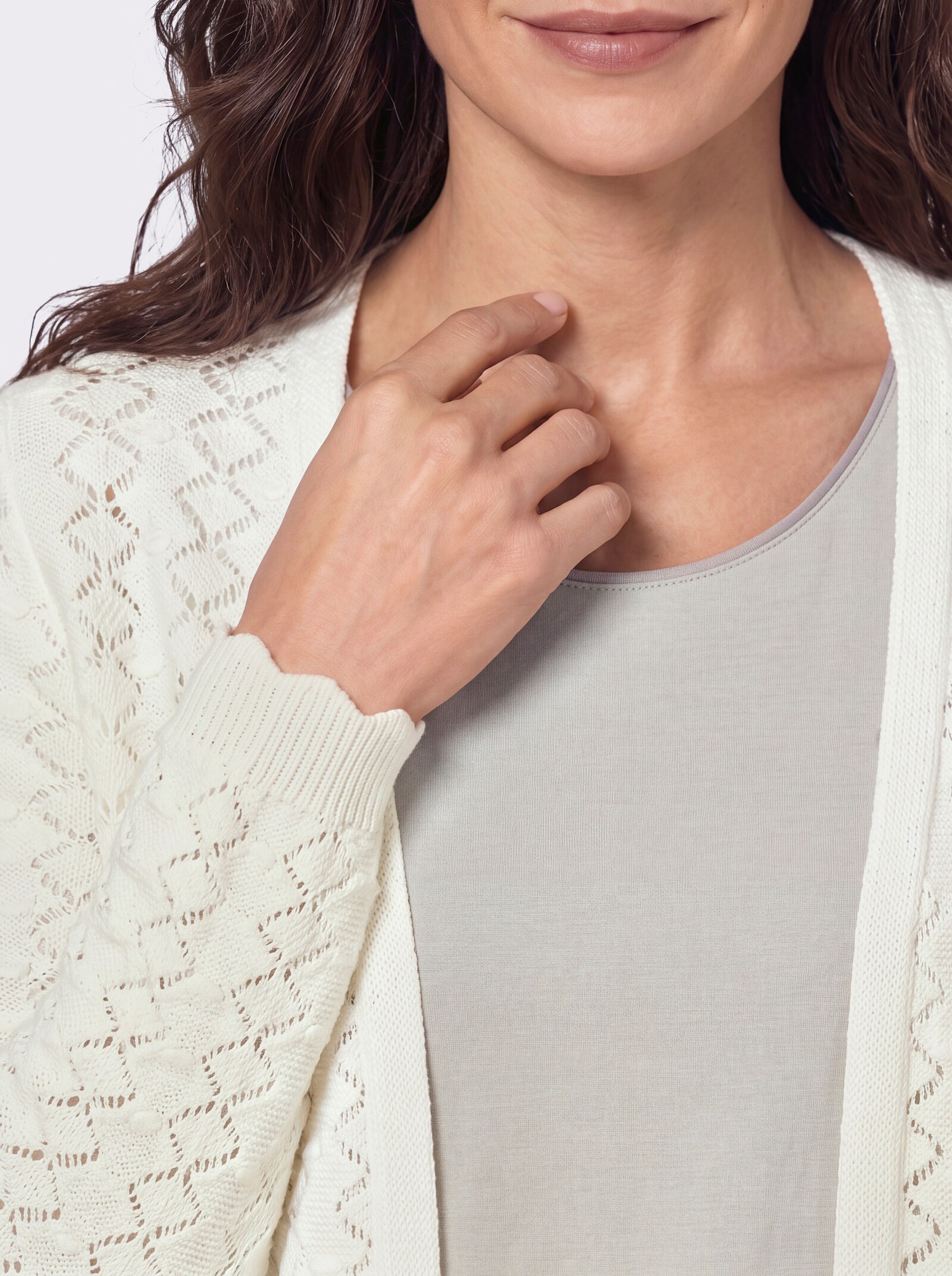 Longstrickjacke mit glattem Rückenteil - ecru