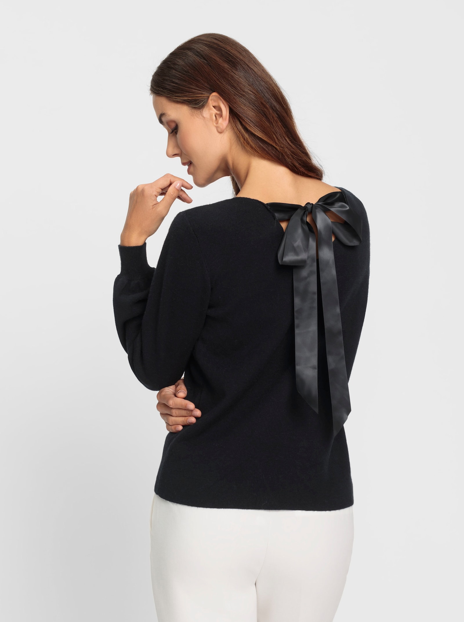 heine Feinstrickpullover mit V-Ausschnitt vorne und hinten - schwarz