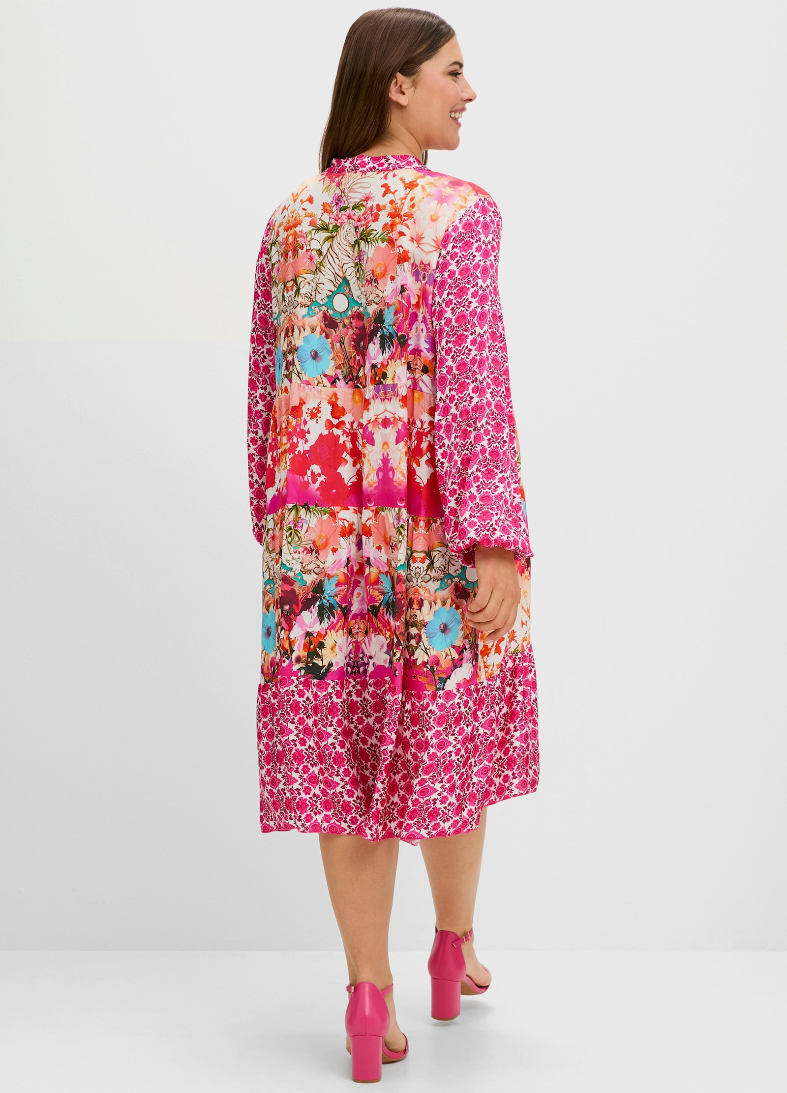 sheego loves miss goodlife Stufenkleid mit Ballonärmeln - rotorange-gemustert