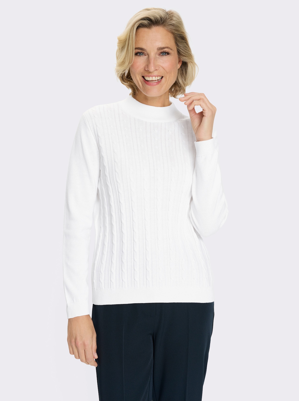 Stehkragenpullover mit Zopfmuster - ecru