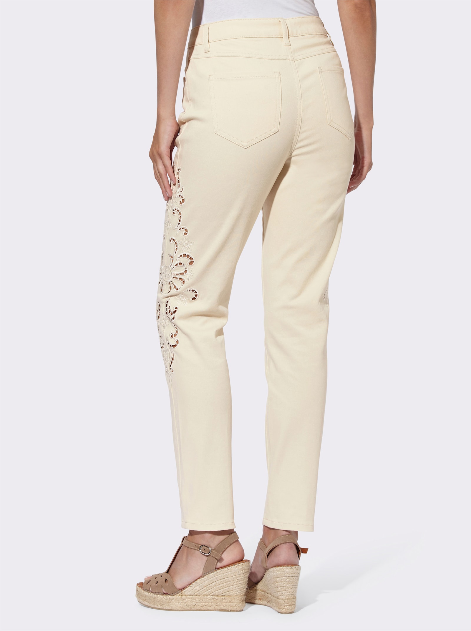 heine Hose mit Spitzeneinsatz, seitlich - sand