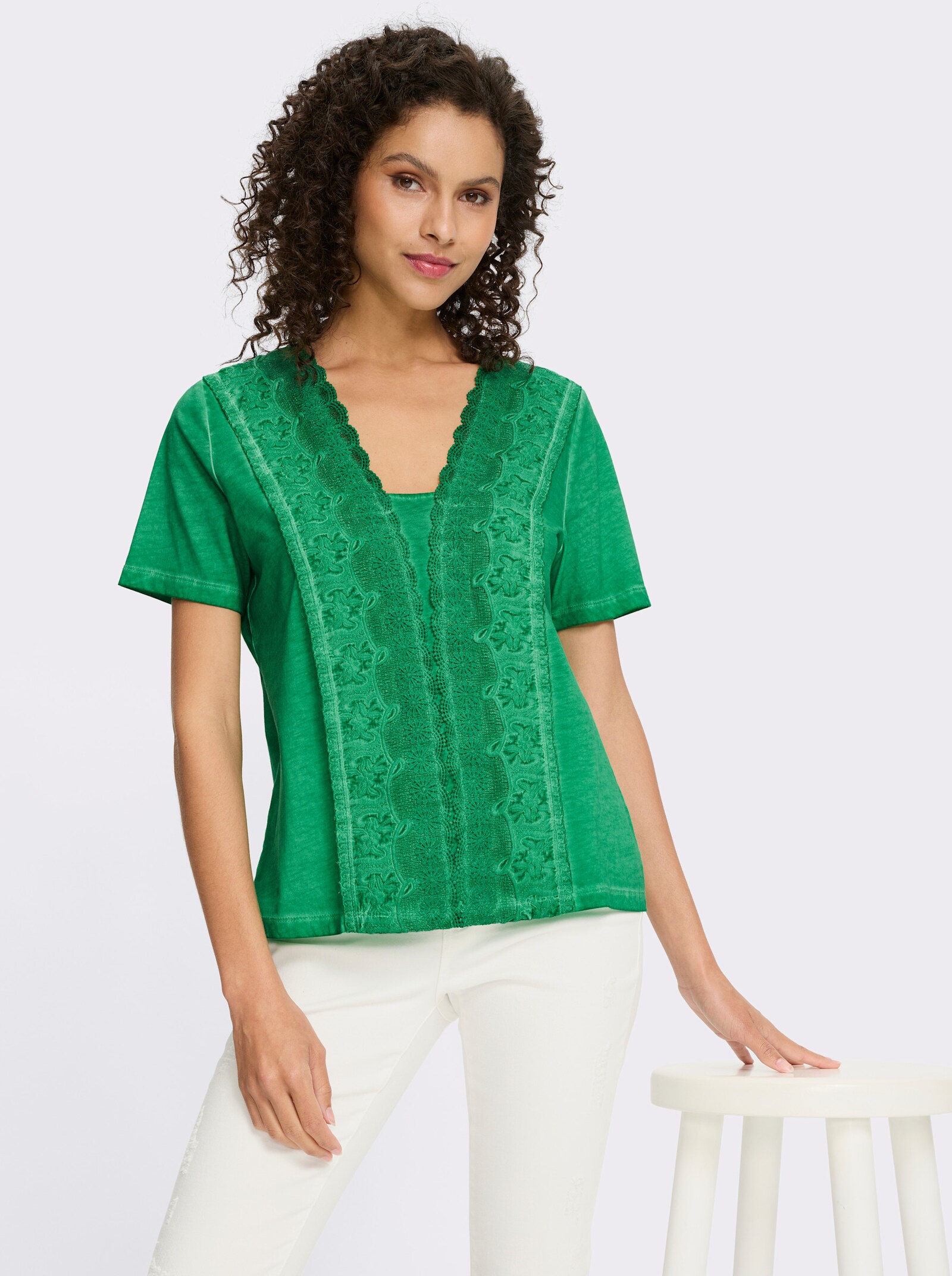 heine Kurzarmshirt mit Spitzenbesatz - grasgrün