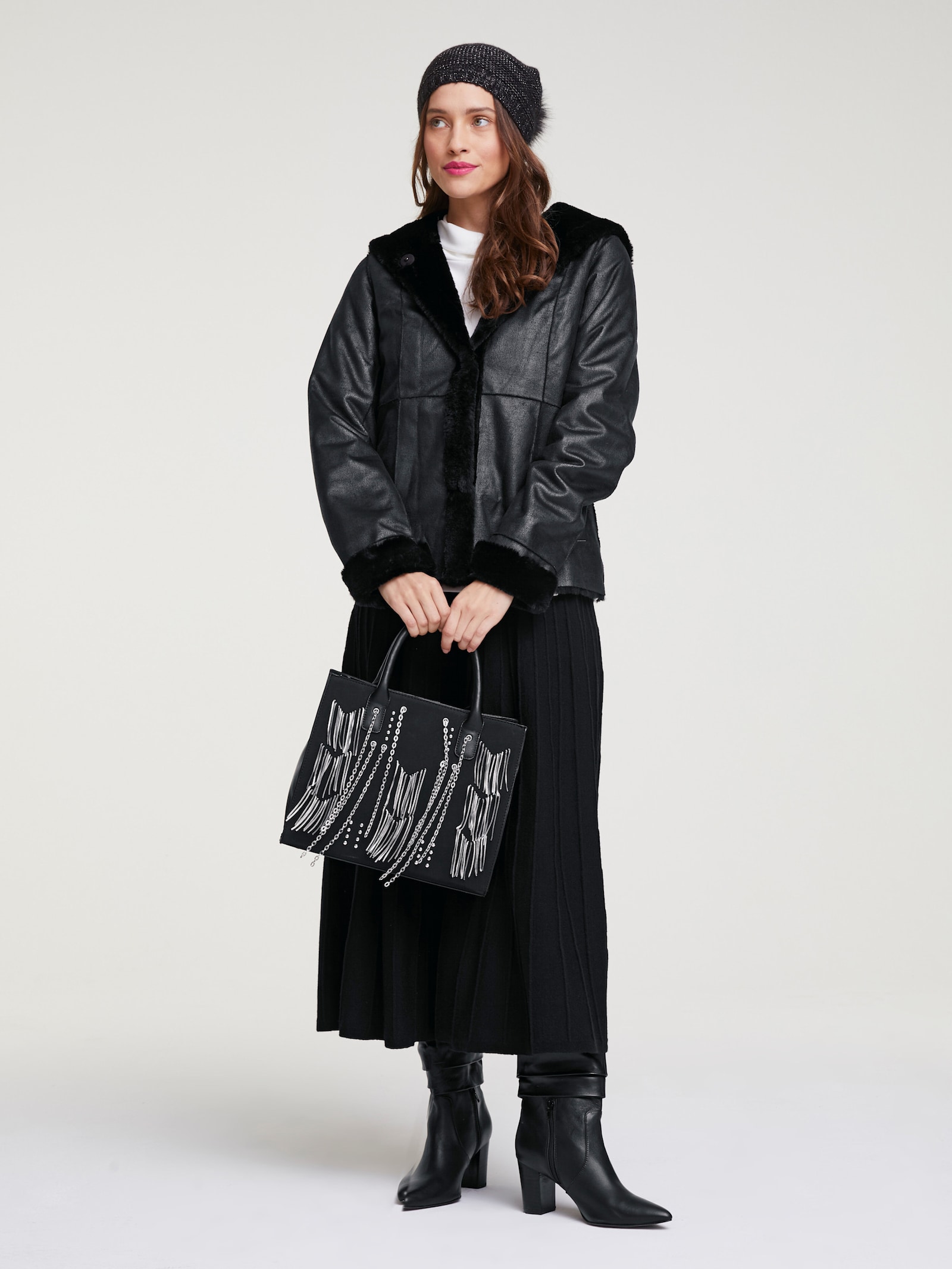 heine Shirt met 3/4-mouwen en langer rugpand - zwart