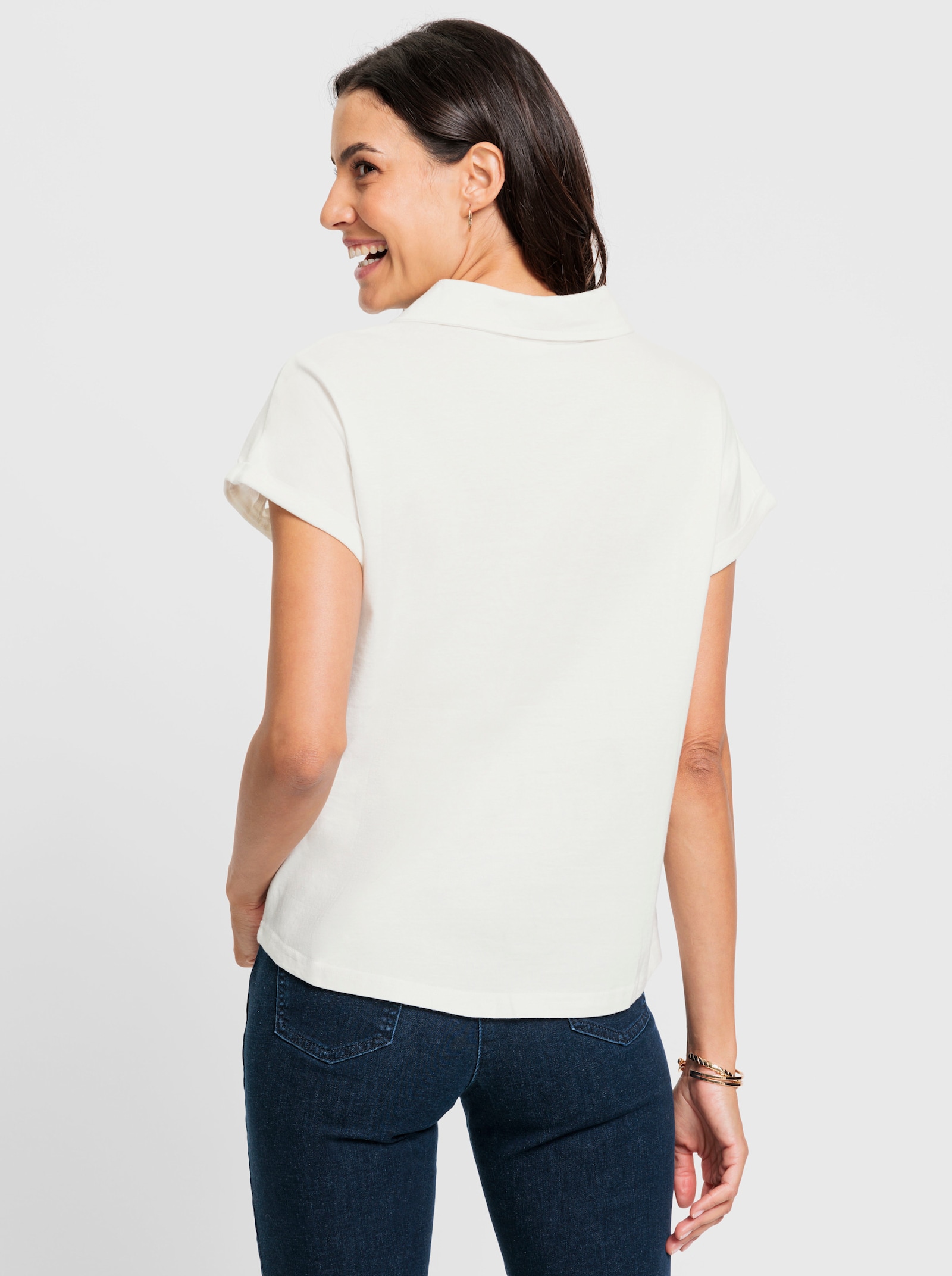 V-Shirt mit transparentem Spitzenband an der Schulter - ecru