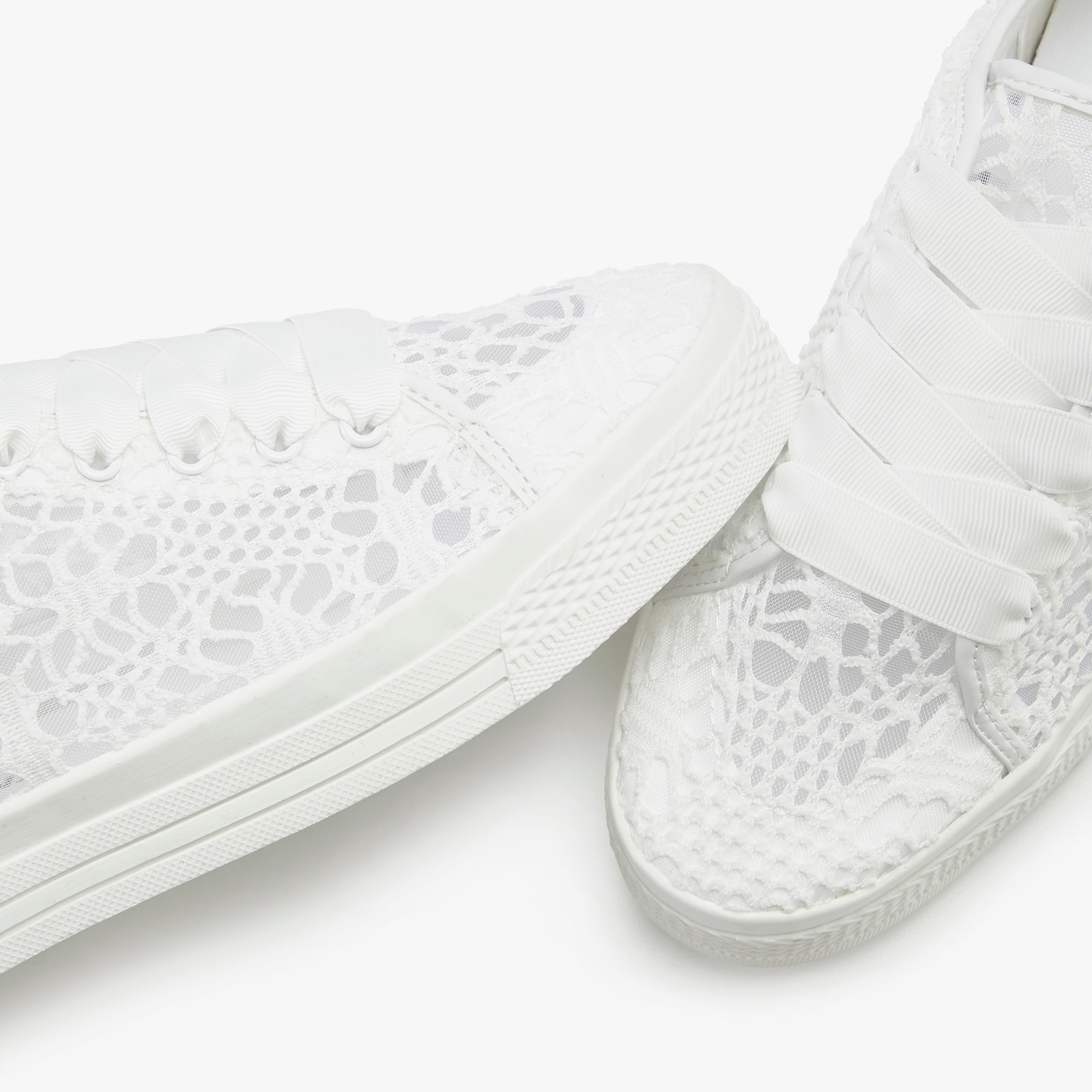 LASCANA Sneaker - weiß