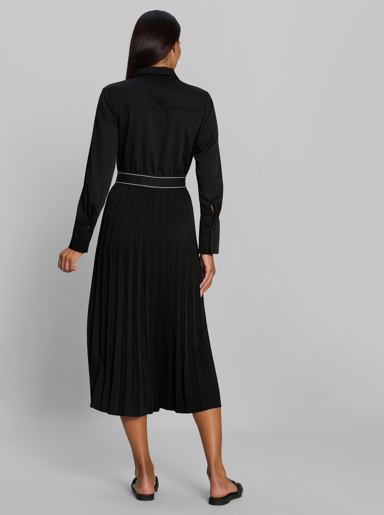 heine Plisseekleid mit Hemdkragen - schwarz