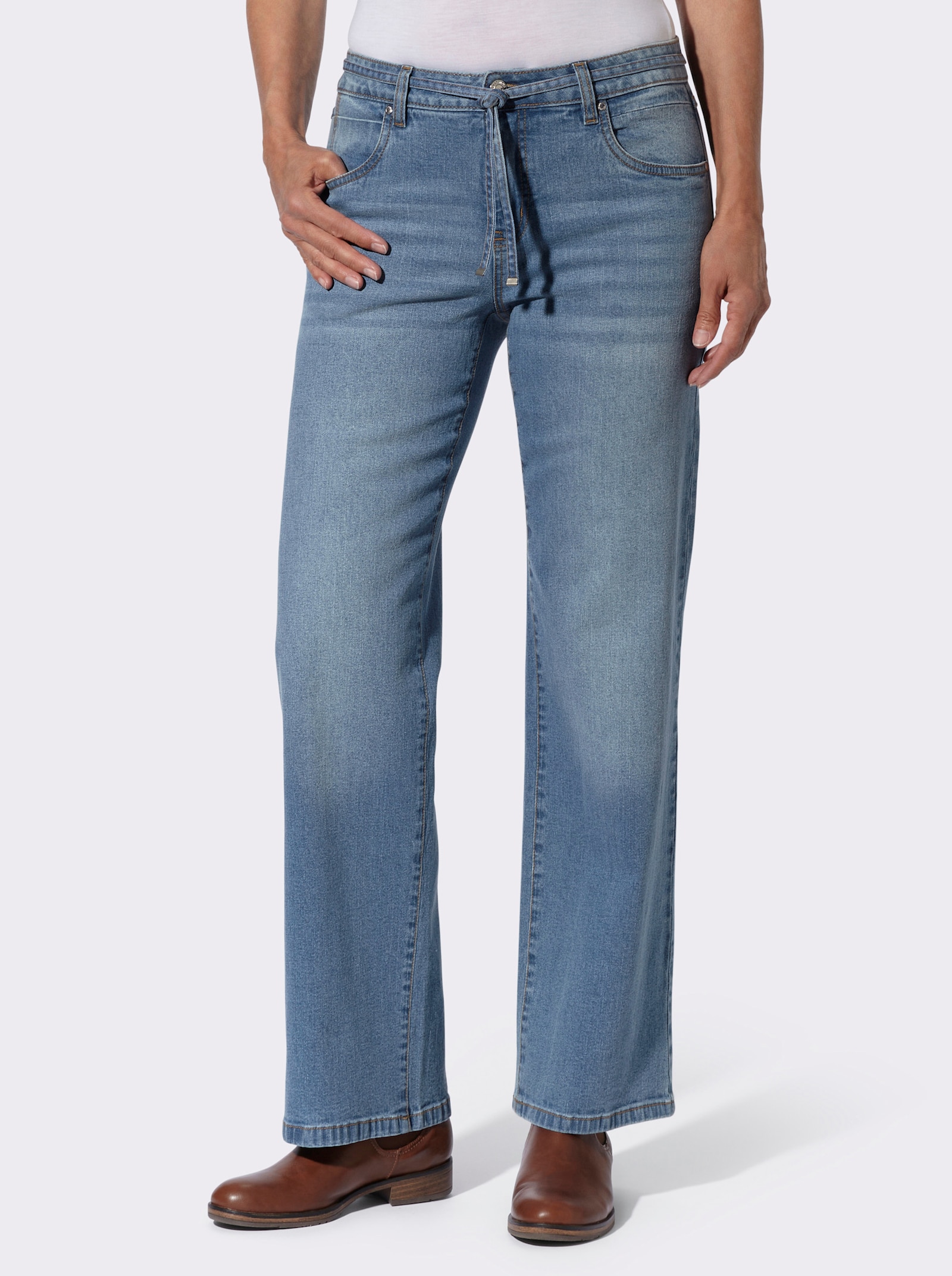  Jeans mit Bindegürtel - blue-bleached