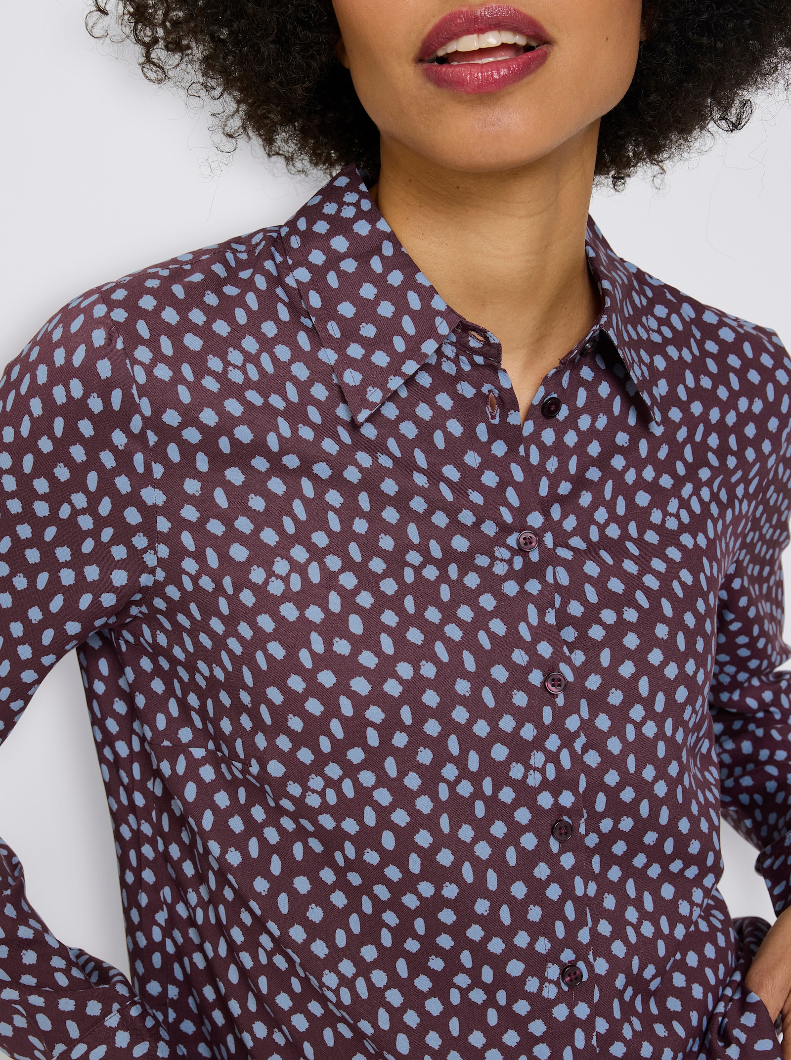 heine Hemdbluse mit Tupfenmuster - burgund-bleu-bedruckt
