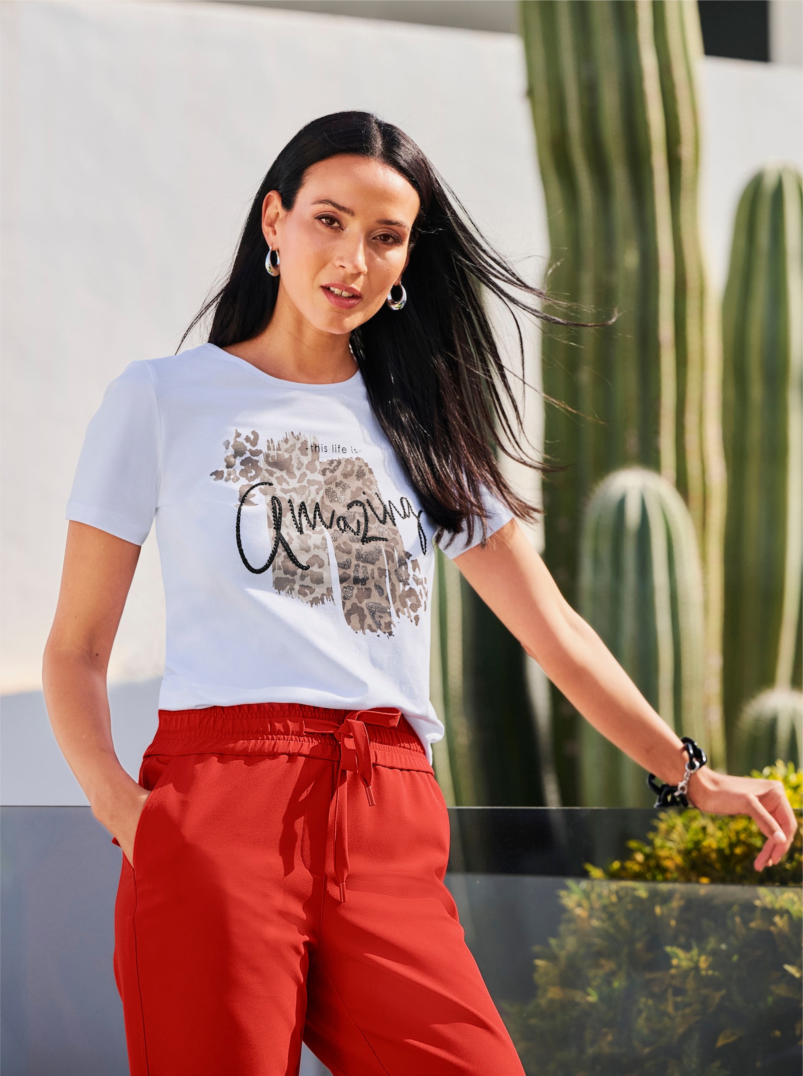 heine T-Shirt Mit Glitzersteinchen - weiß