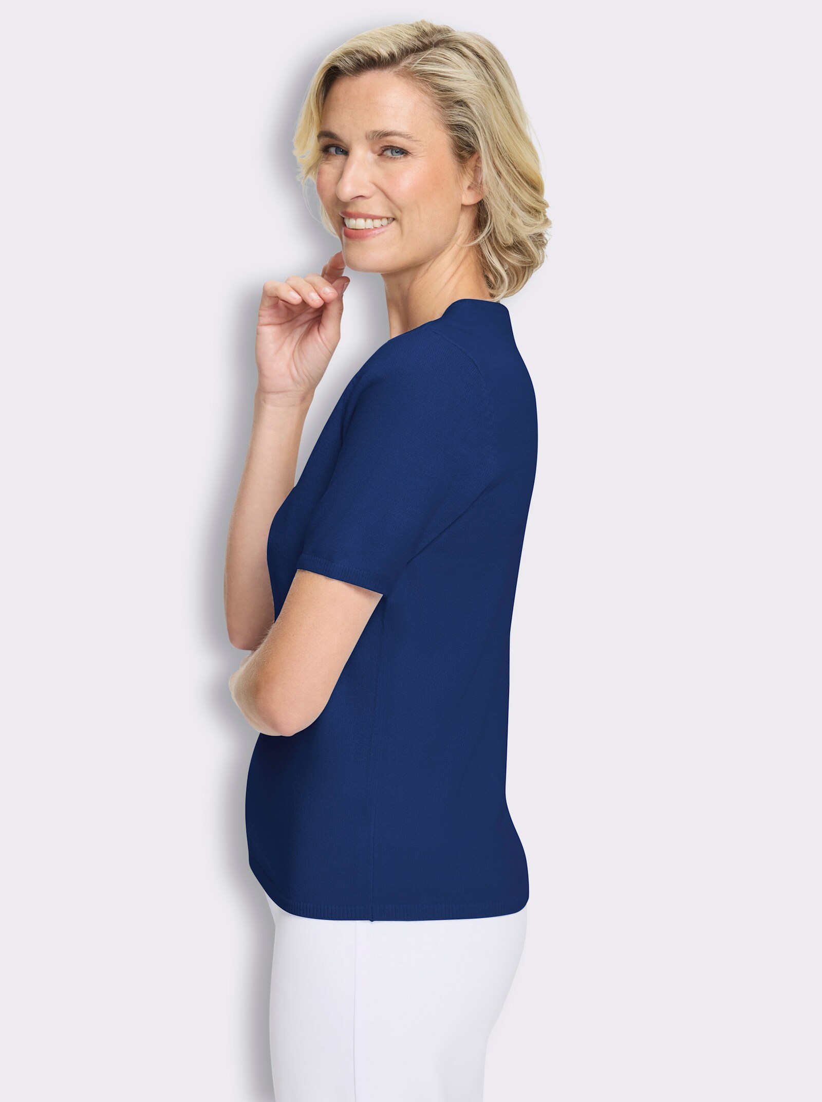 Kurzarmpullover in Feinstrick-Qualität, pflegeleicht - royalblau