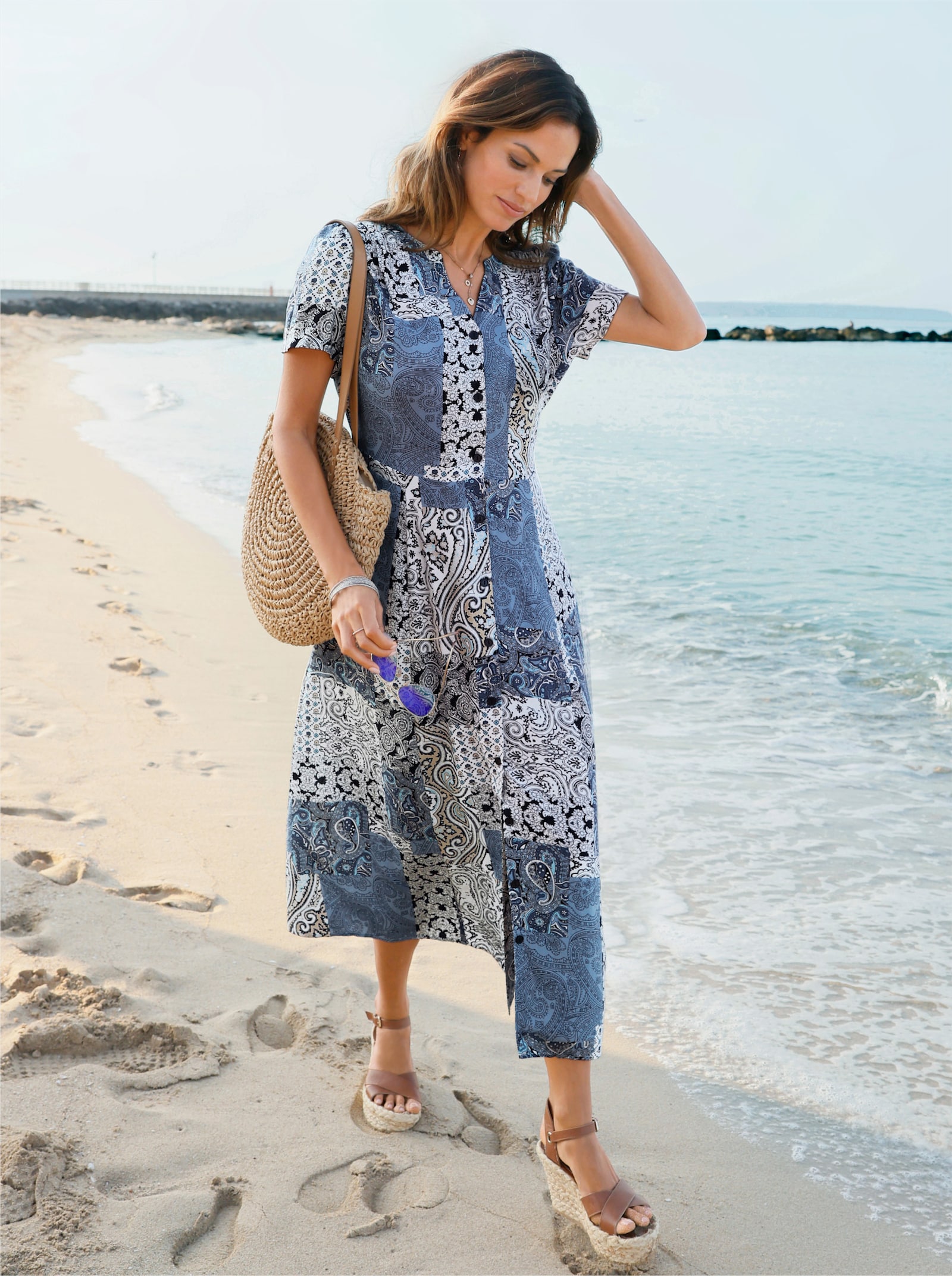 Sommerkleid mit Raffungen an den Schultern - écru-bleu imprimé